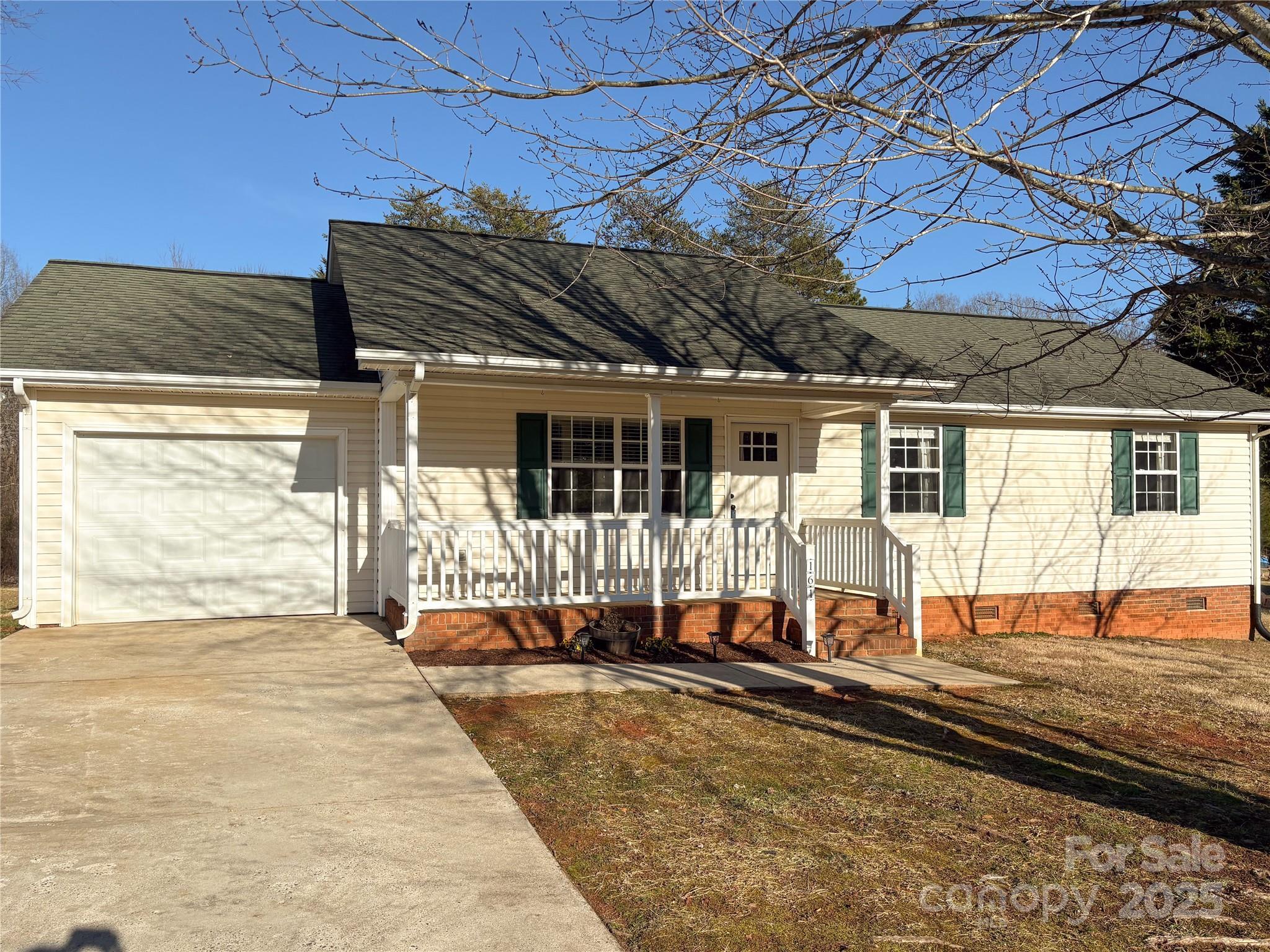 Photo one of 161 Westscott Dr Statesville NC 28625 | MLS 4203715