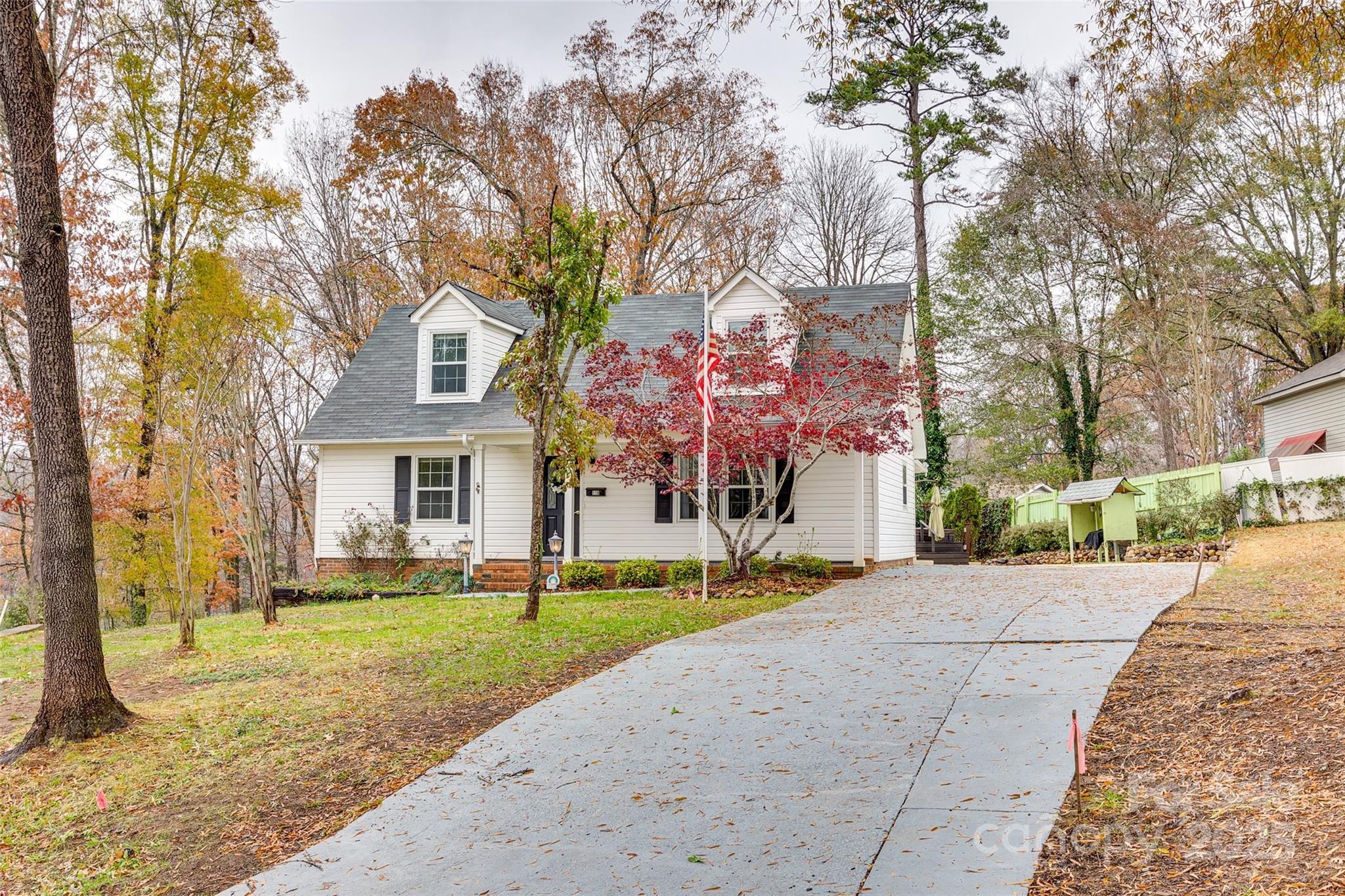 Photo one of 110 Yorktowne St Fort Mill SC 29715 | MLS 4205716