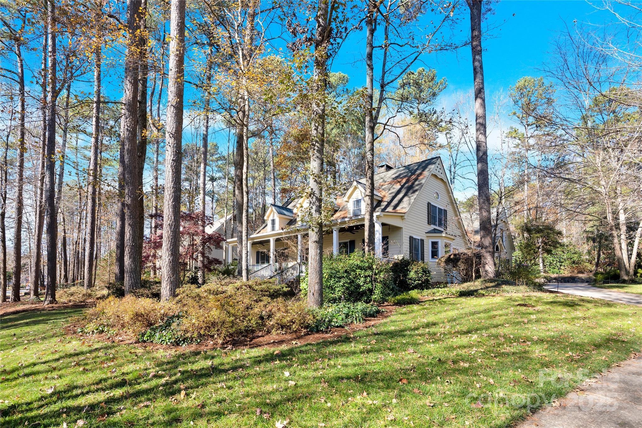 Photo one of 917 Patrick Johnston Ln Davidson NC 28036 | MLS 4206153