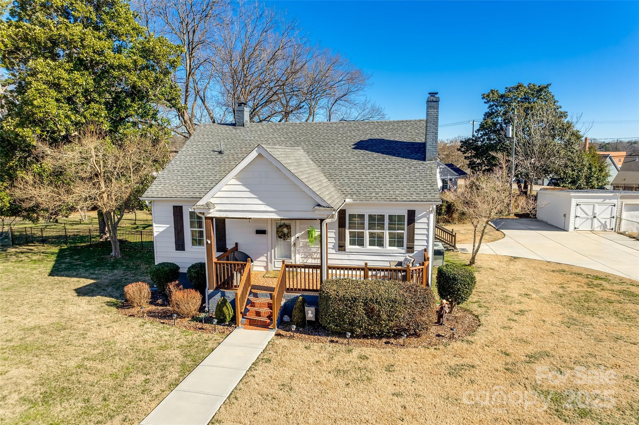 Photo one of 419 Williamson St Fort Mill SC 29715 | MLS 4213657