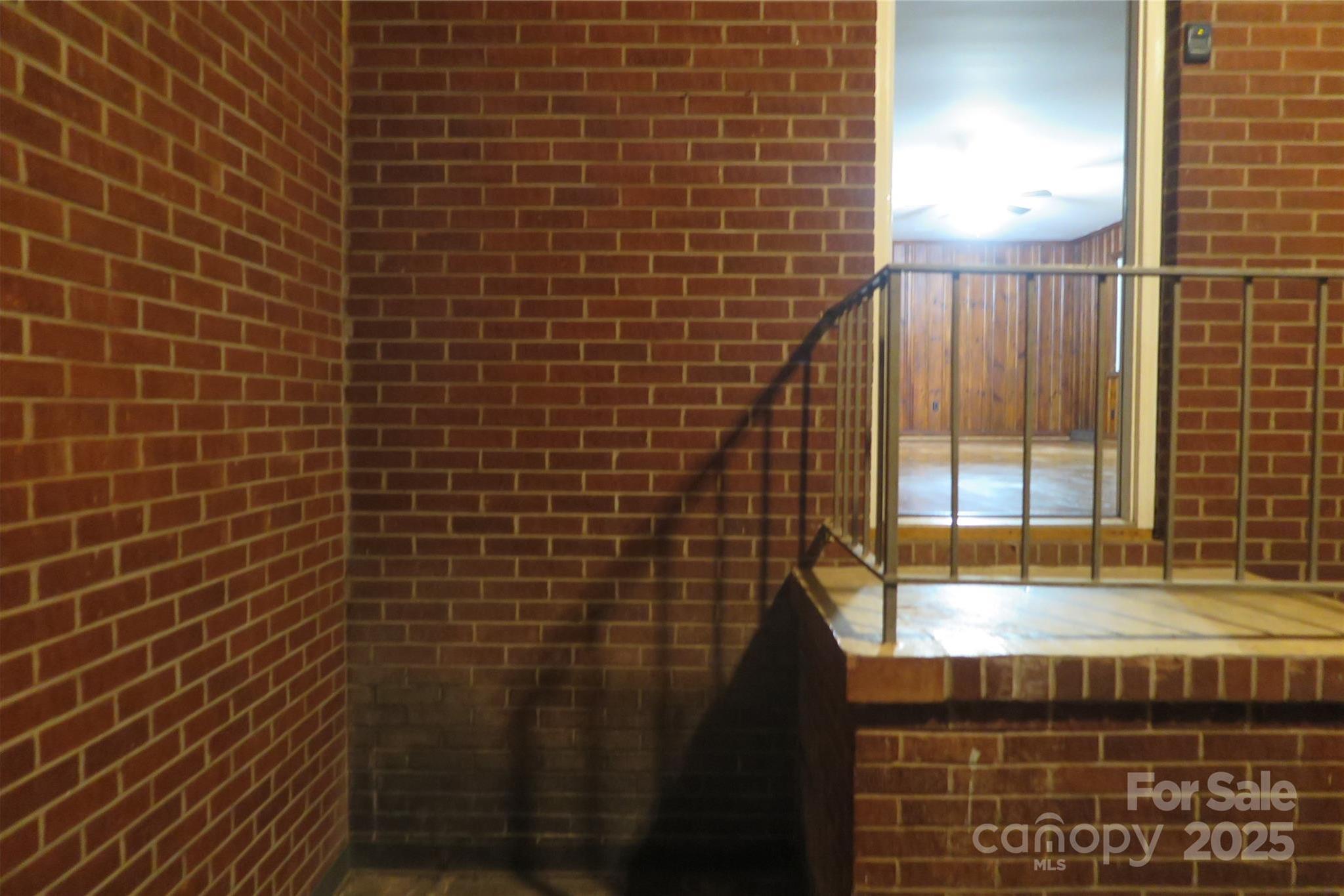 Photo #33