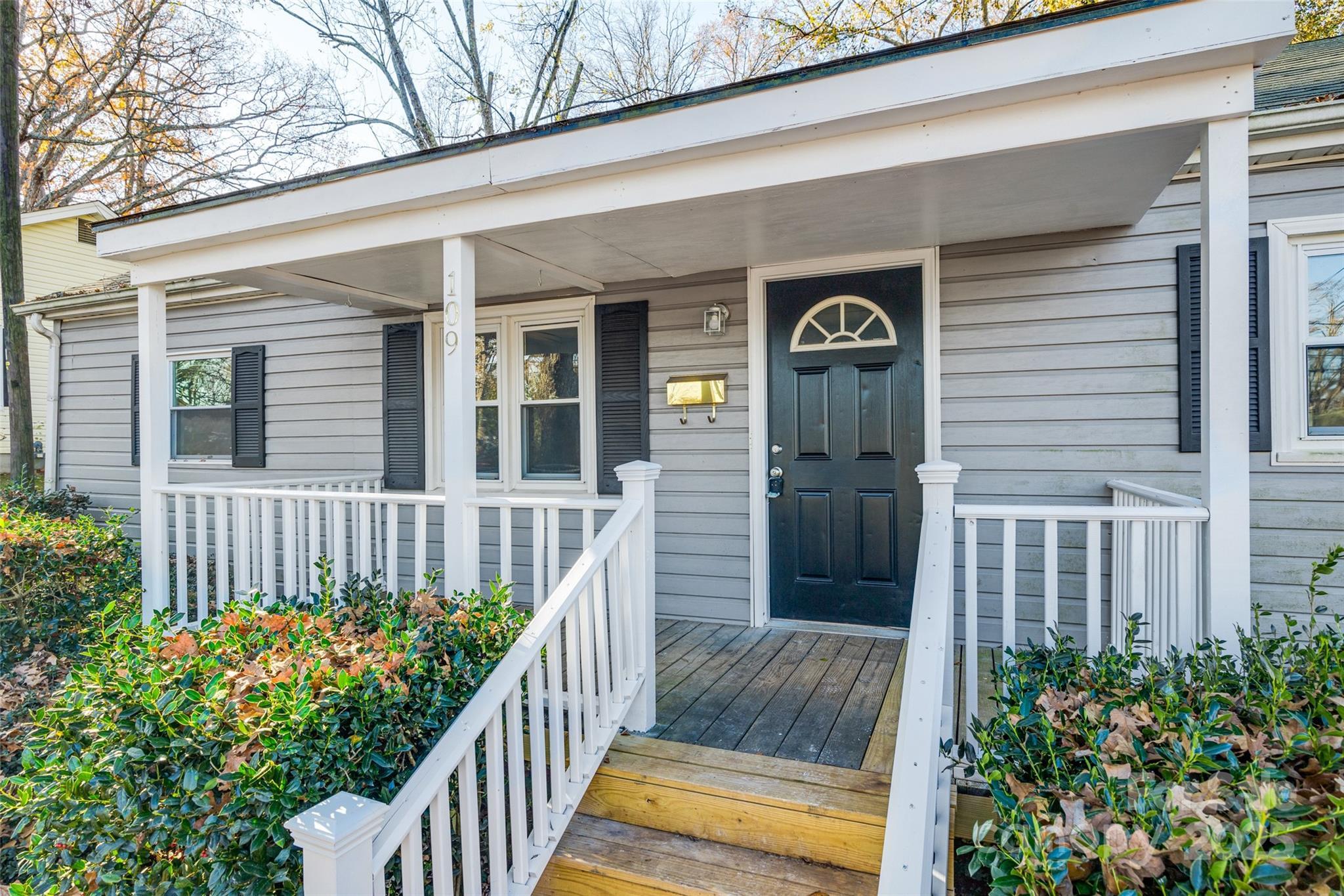 Photo one of 109 Belton Ave Mount Holly NC 28120 | MLS 4214736