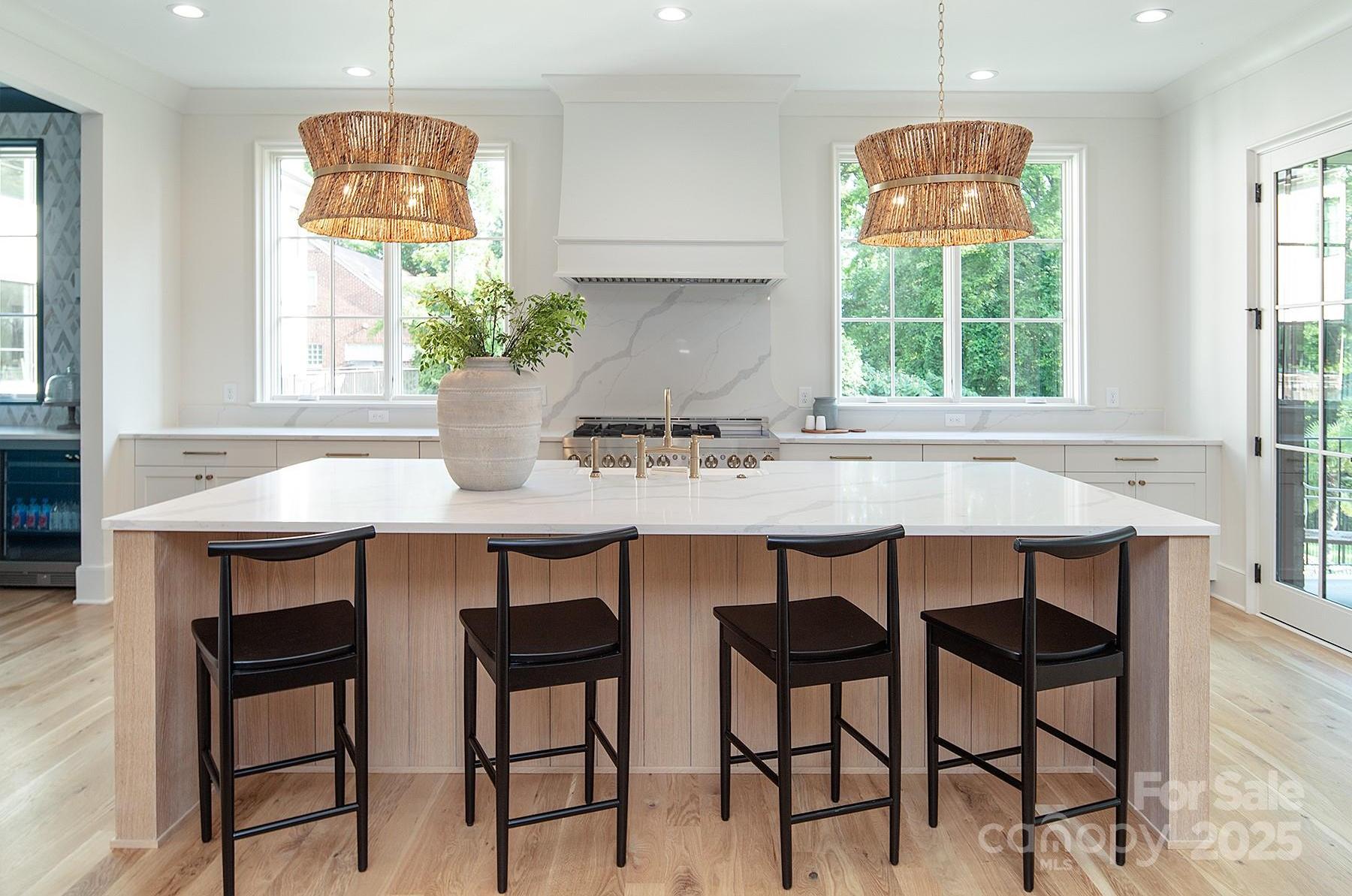 Photo one of 1214 S Kings Dr # A Charlotte NC 28207 | MLS 4215247