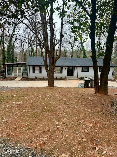 Photo one of 217 Ruby Ln Gastonia NC 28054 | MLS 4216857