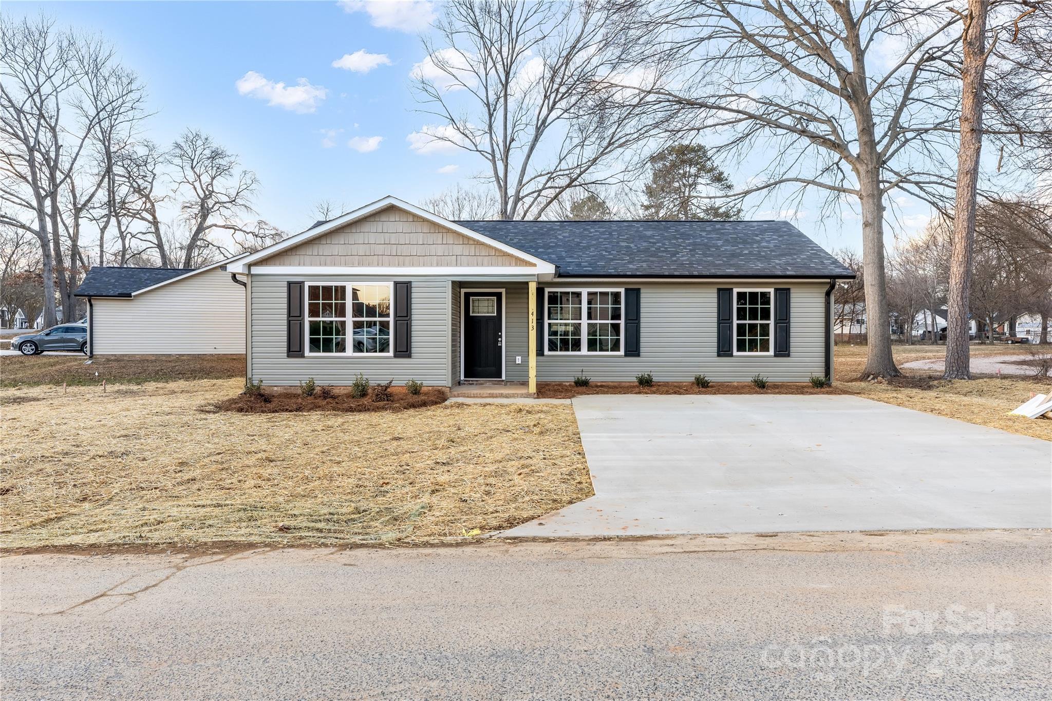 Photo one of 413 Peach St Kannapolis NC 28083 | MLS 4217605