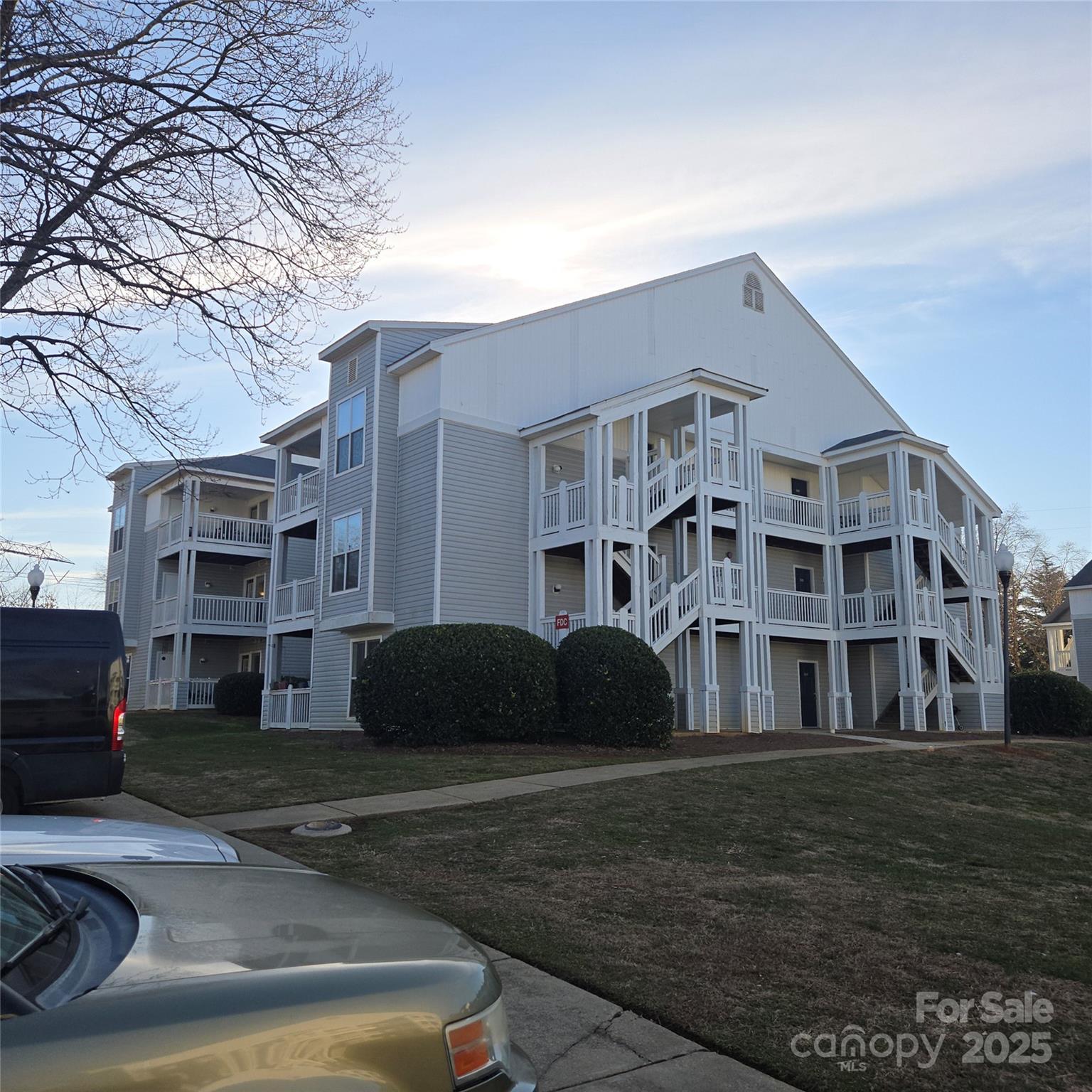 Photo one of 14 Hamiltons Bay Ct # 528 Lake Wylie SC 29710 | MLS 4218790