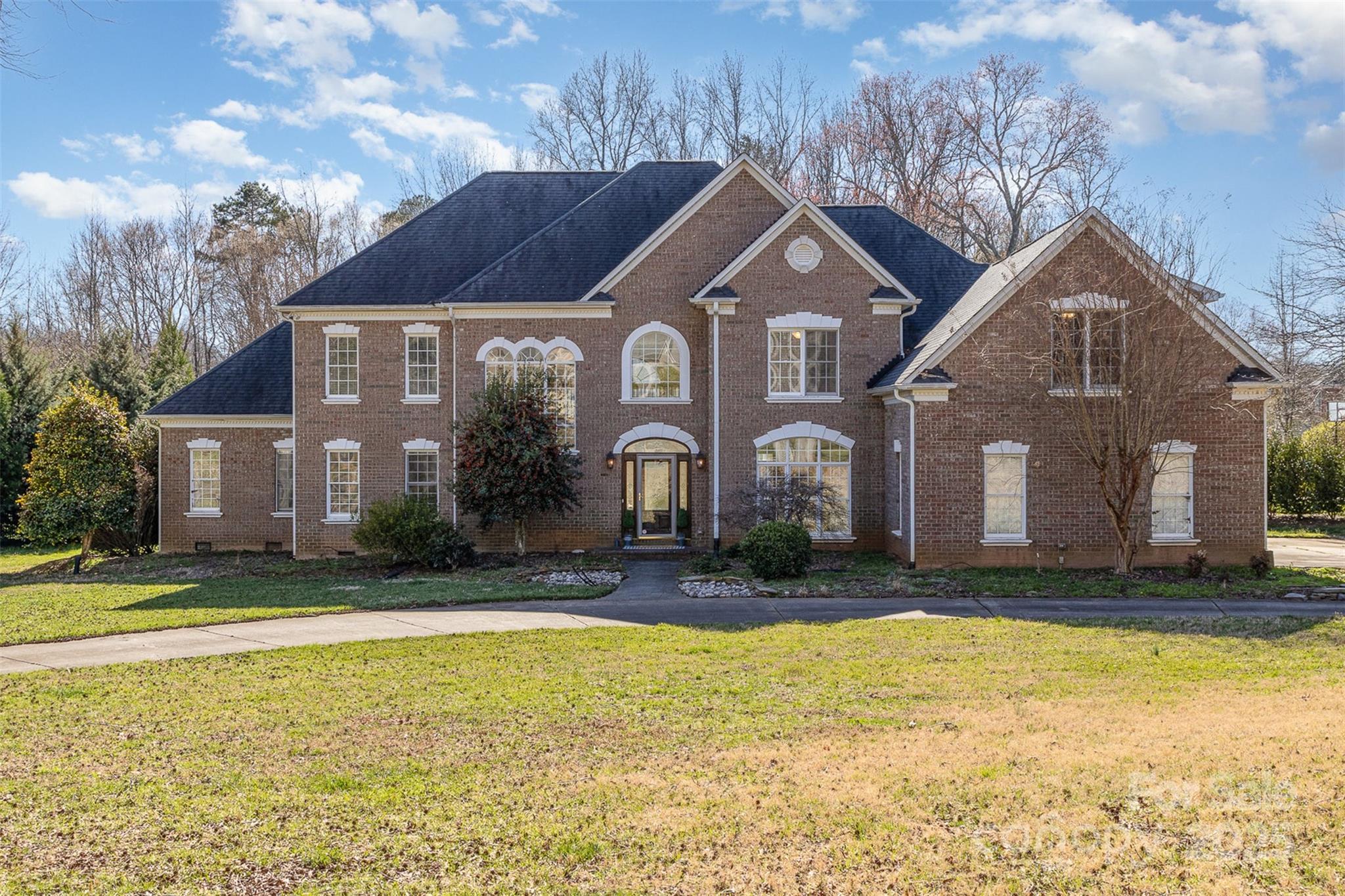 Photo one of 4316 Mourning Dove Dr Matthews NC 28104 | MLS 4218921