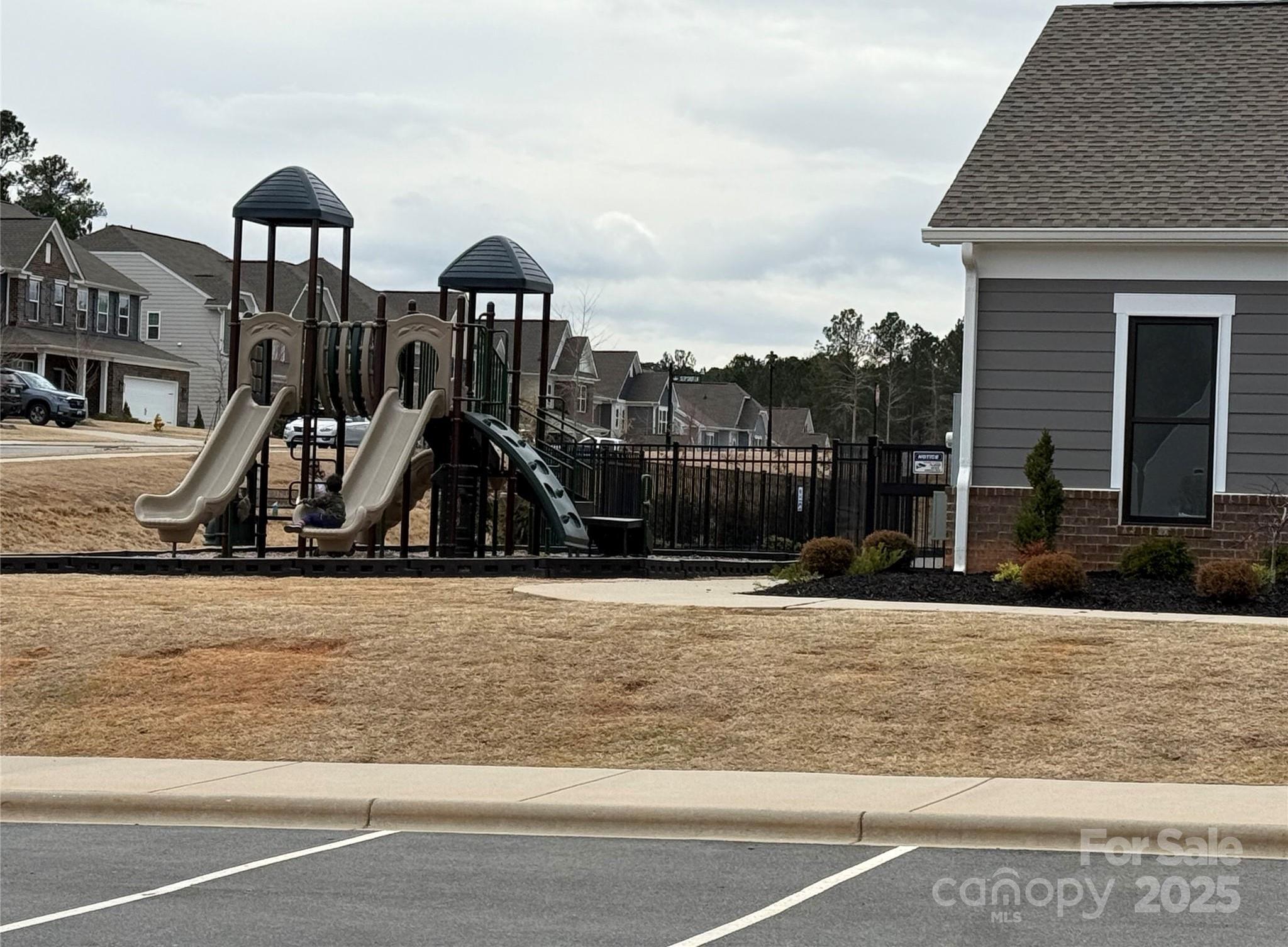 Photo #44