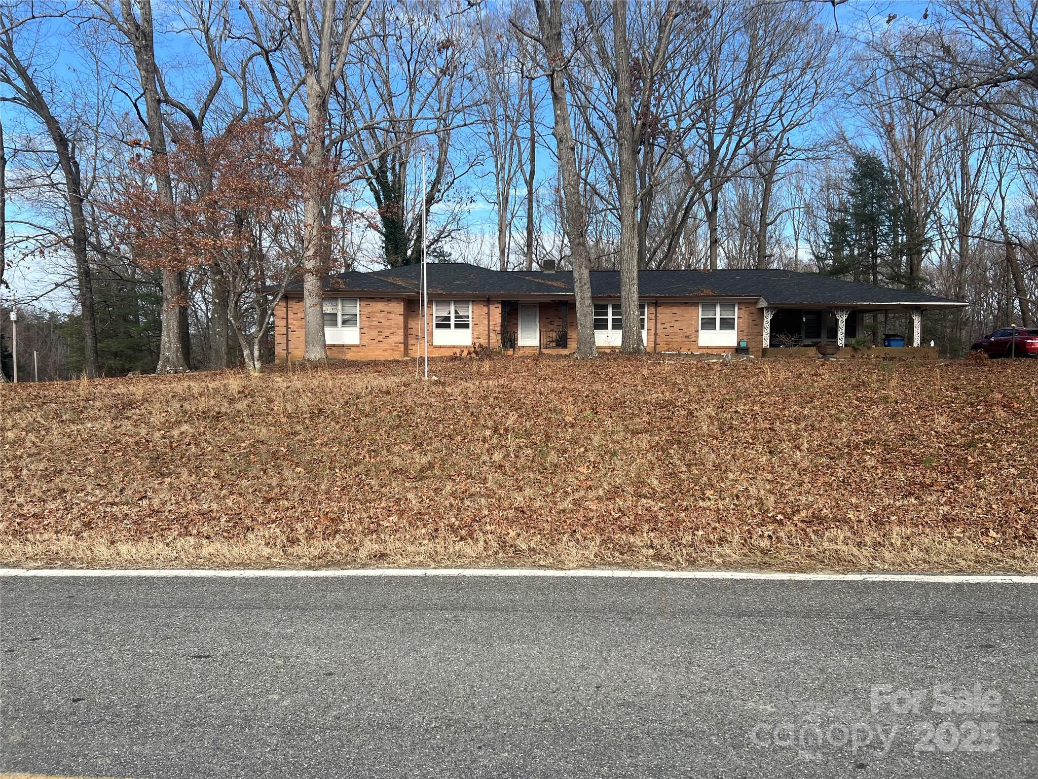 Photo one of 3367 Marshall Wolfe Rd Kings Mountain NC 28086 | MLS 4223212