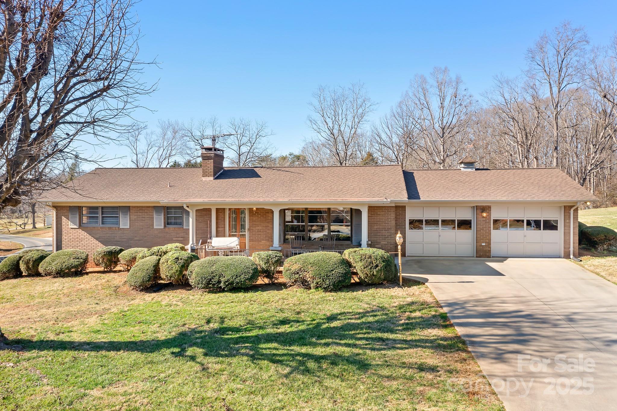 Photo one of 3087 E Nc Hwy 150 Hwy Lincolnton NC 28092 | MLS 4223331