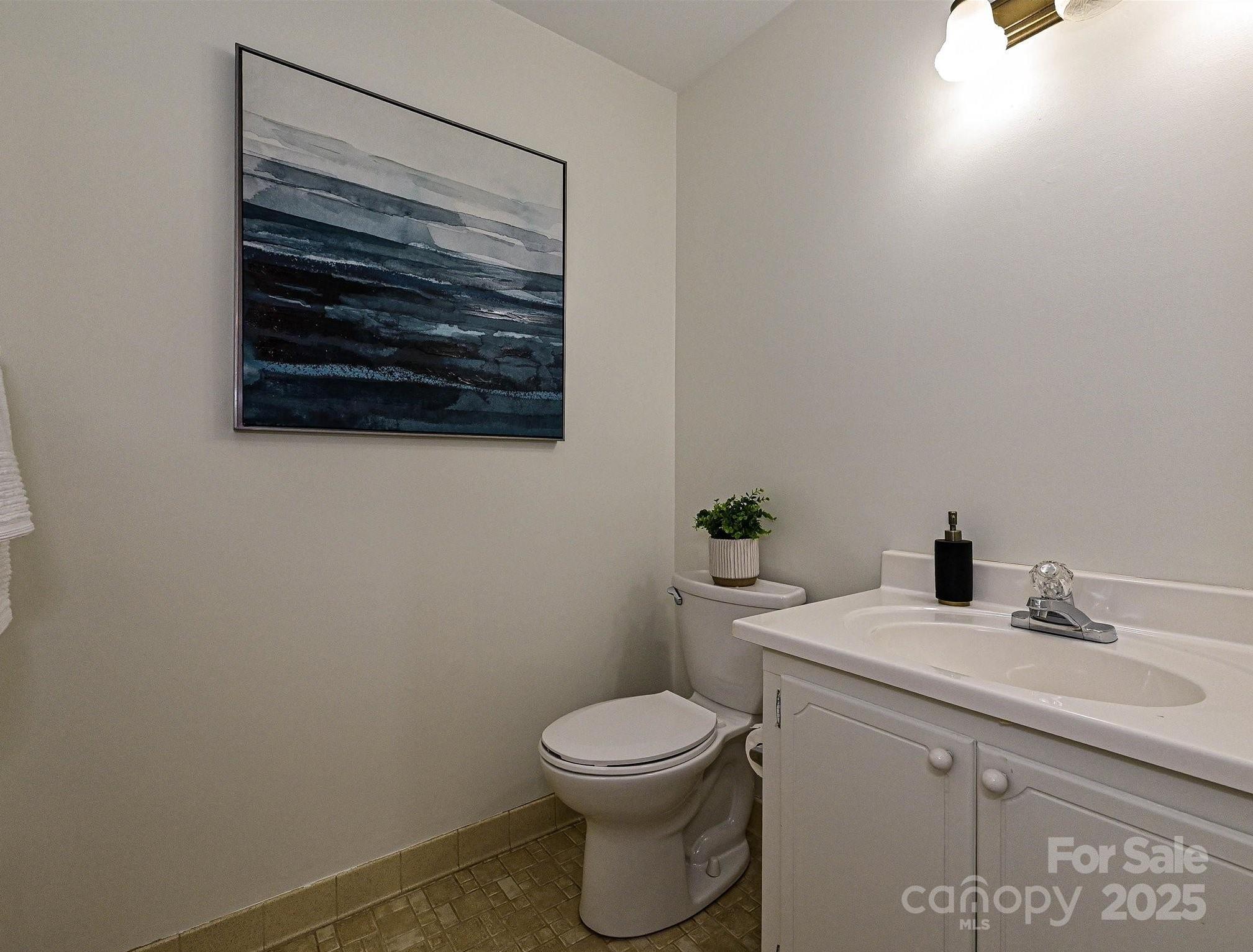 Photo #24