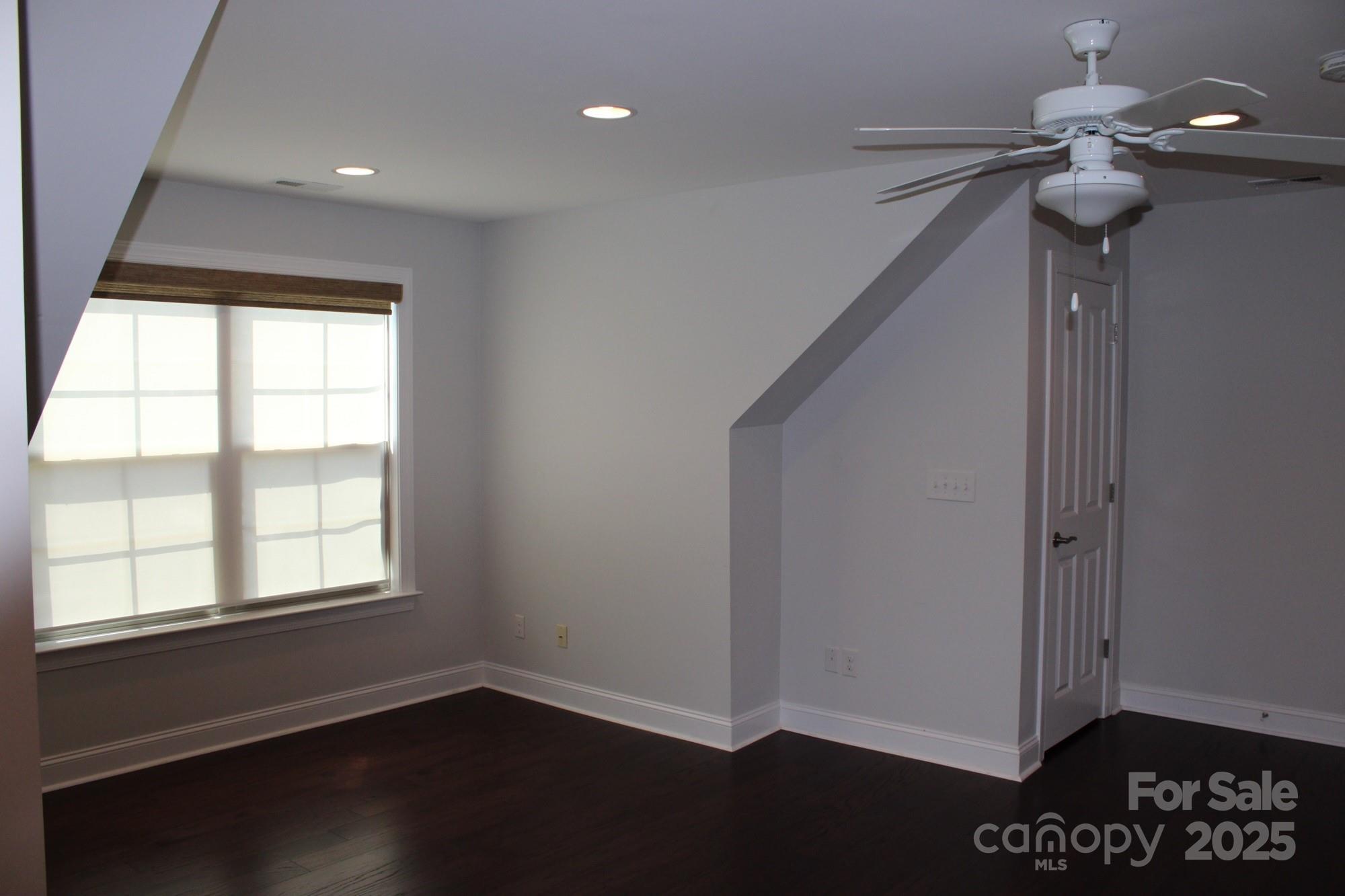 Photo #31