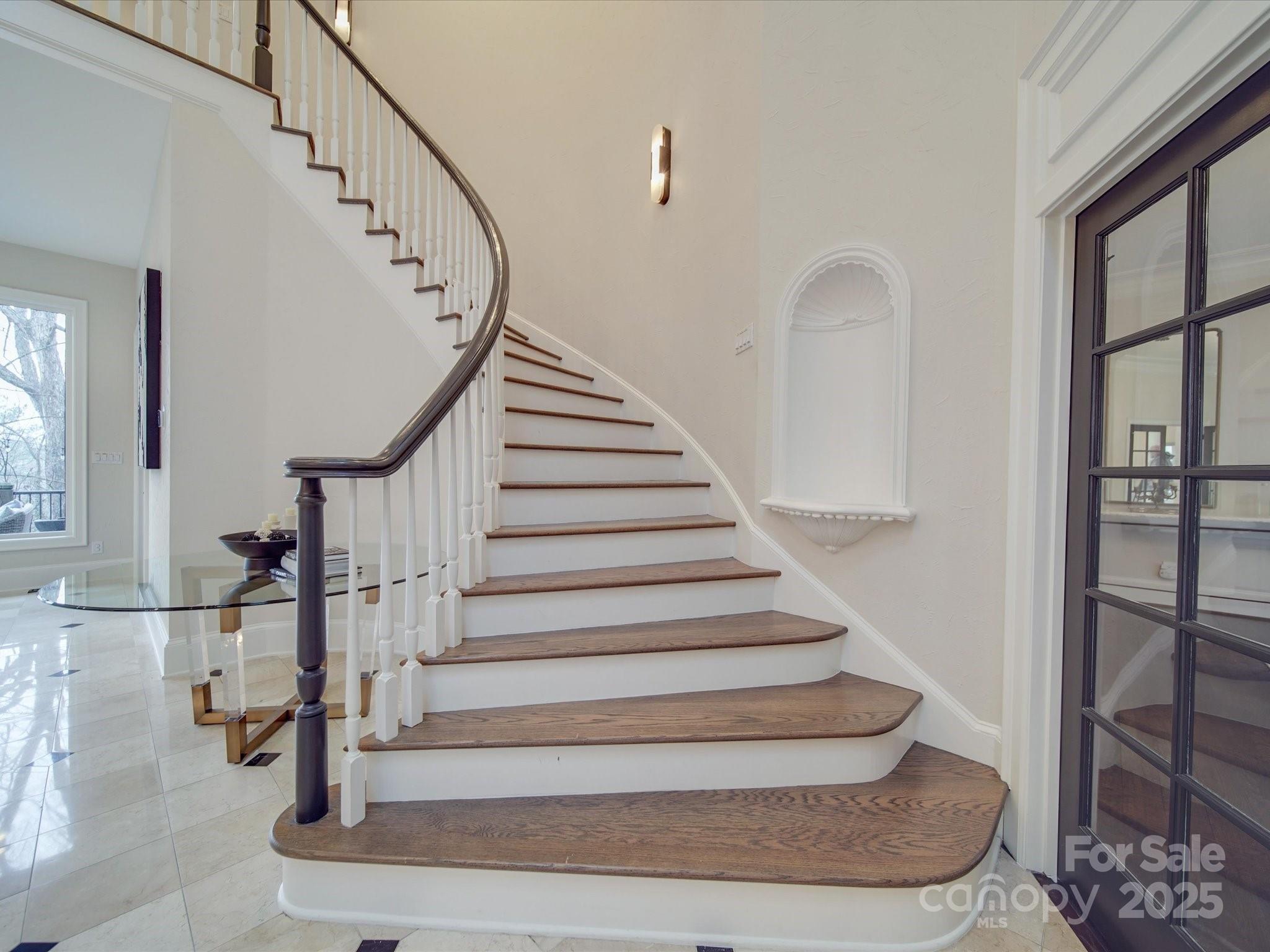 Photo #6