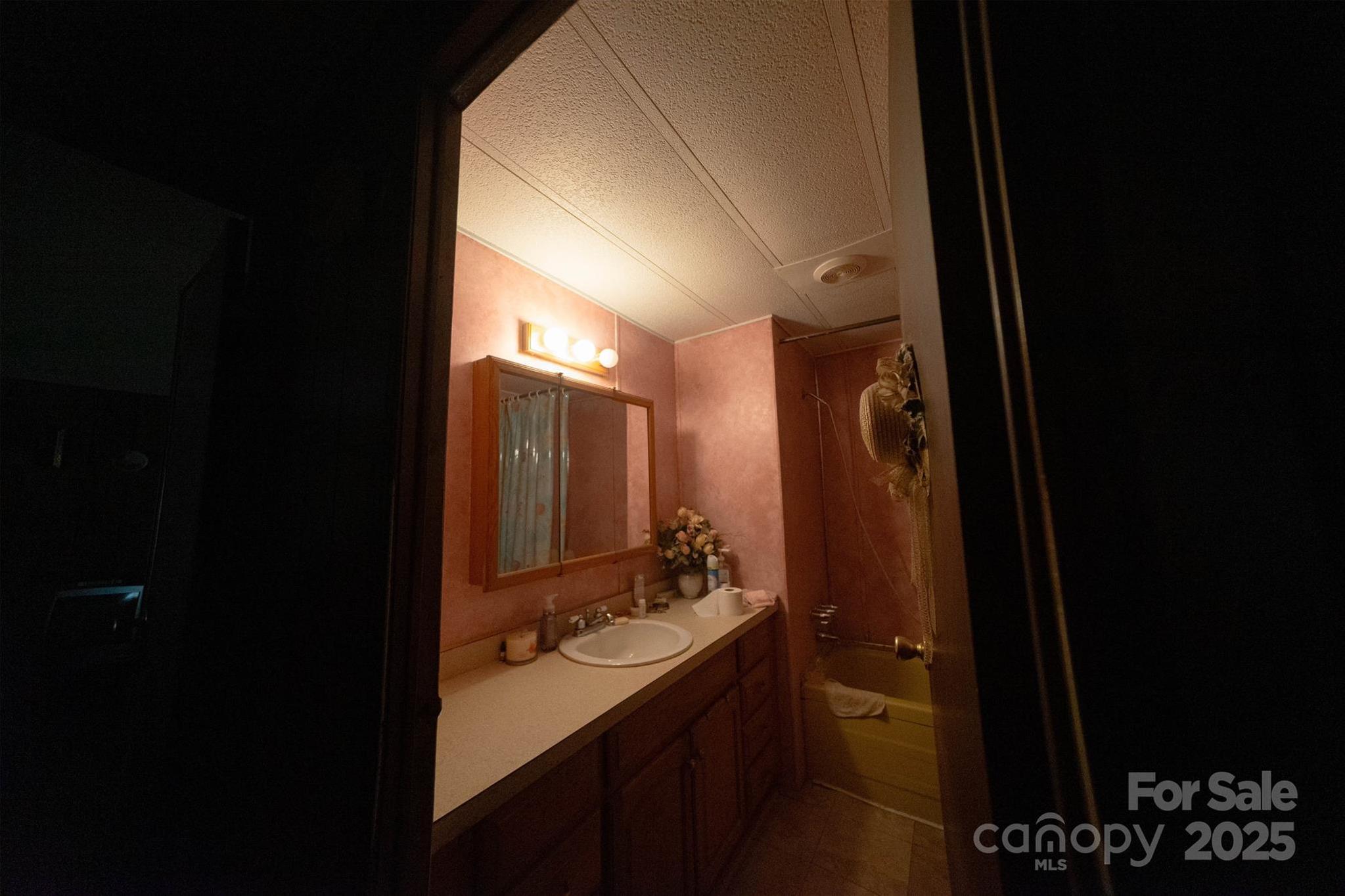Photo #32