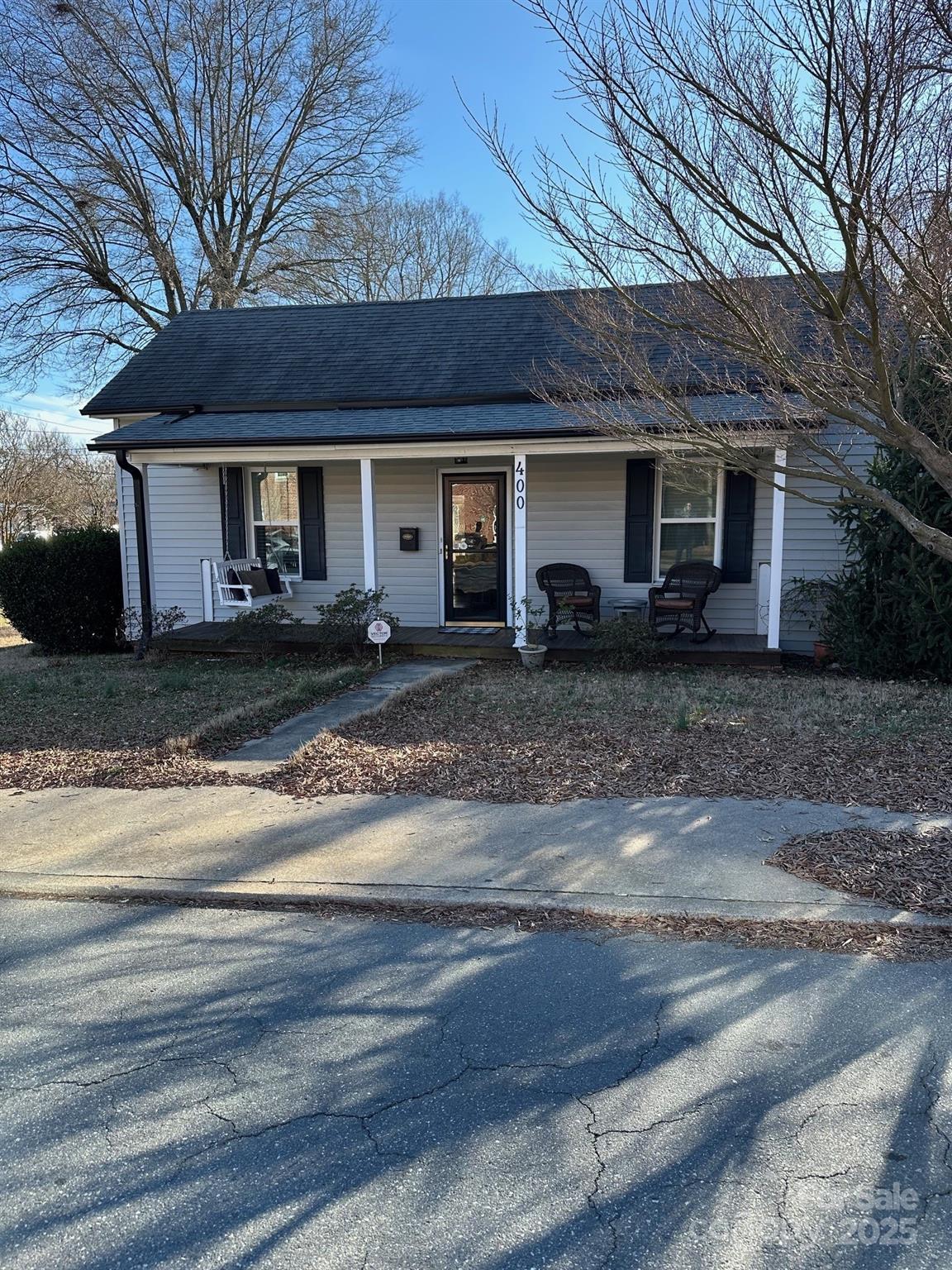 Photo one of 400 Martin Luther King Jr Ave Kannapolis NC 28083 | MLS 4225728