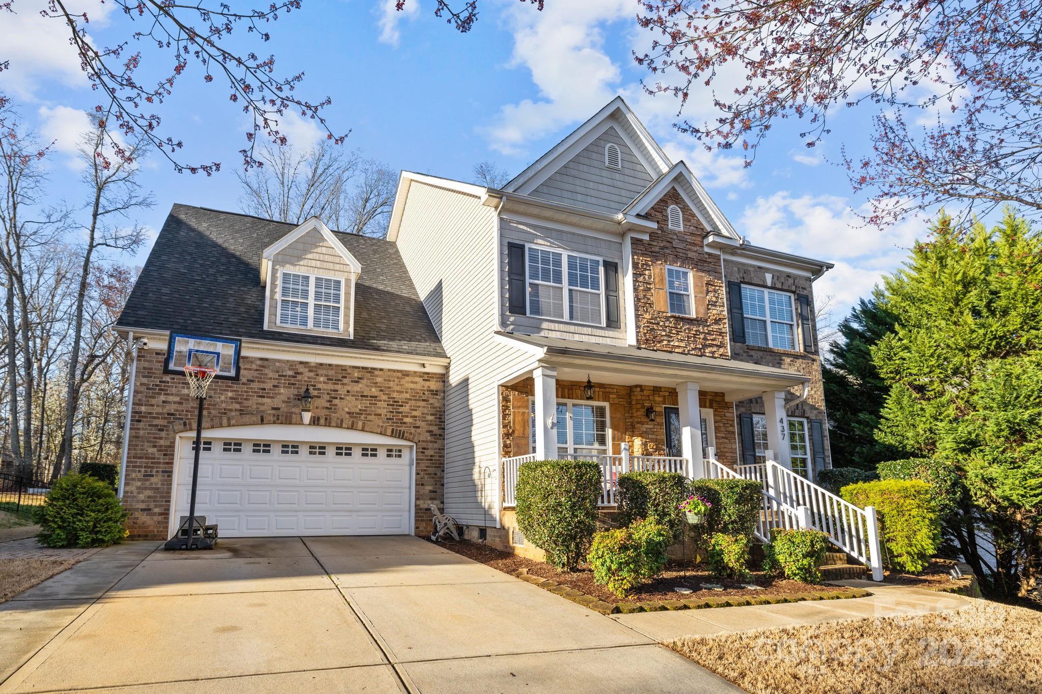Photo one of 437 Buttermere Rd # 31 Fort Mill SC 29715 | MLS 4226141