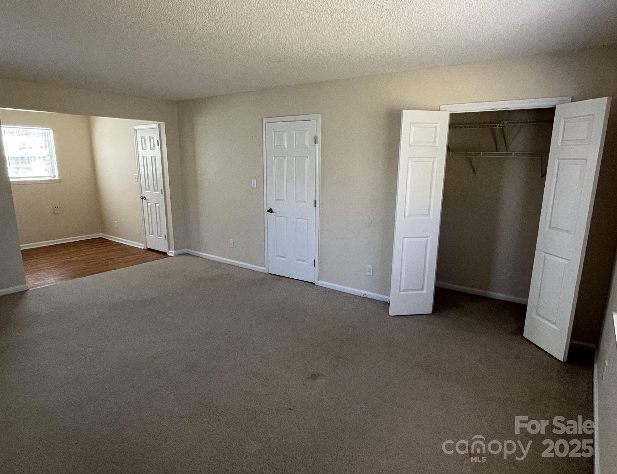 Photo #33