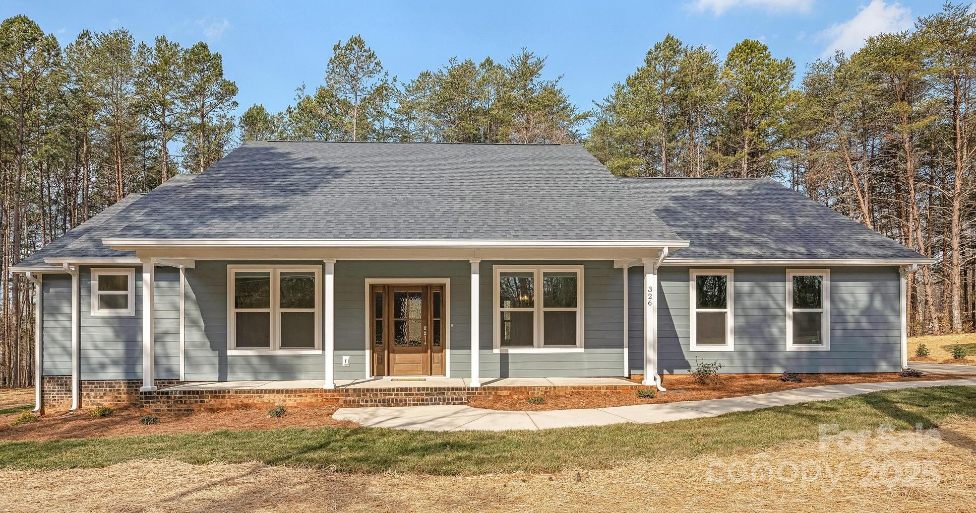 Photo one of 326 Lewis Ferry Rd Statesville NC 28677 | MLS 4228140