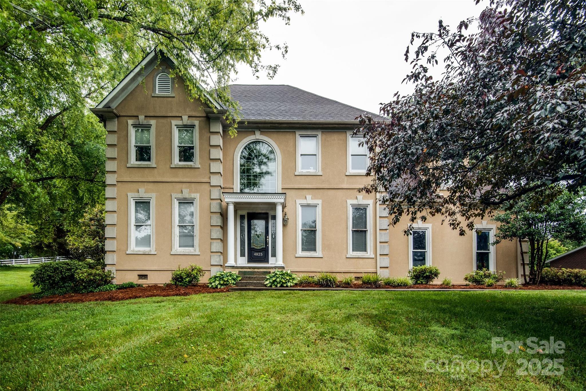 Photo one of 4825 1St Street Nw Ct Hickory NC 28601 | MLS 4228674