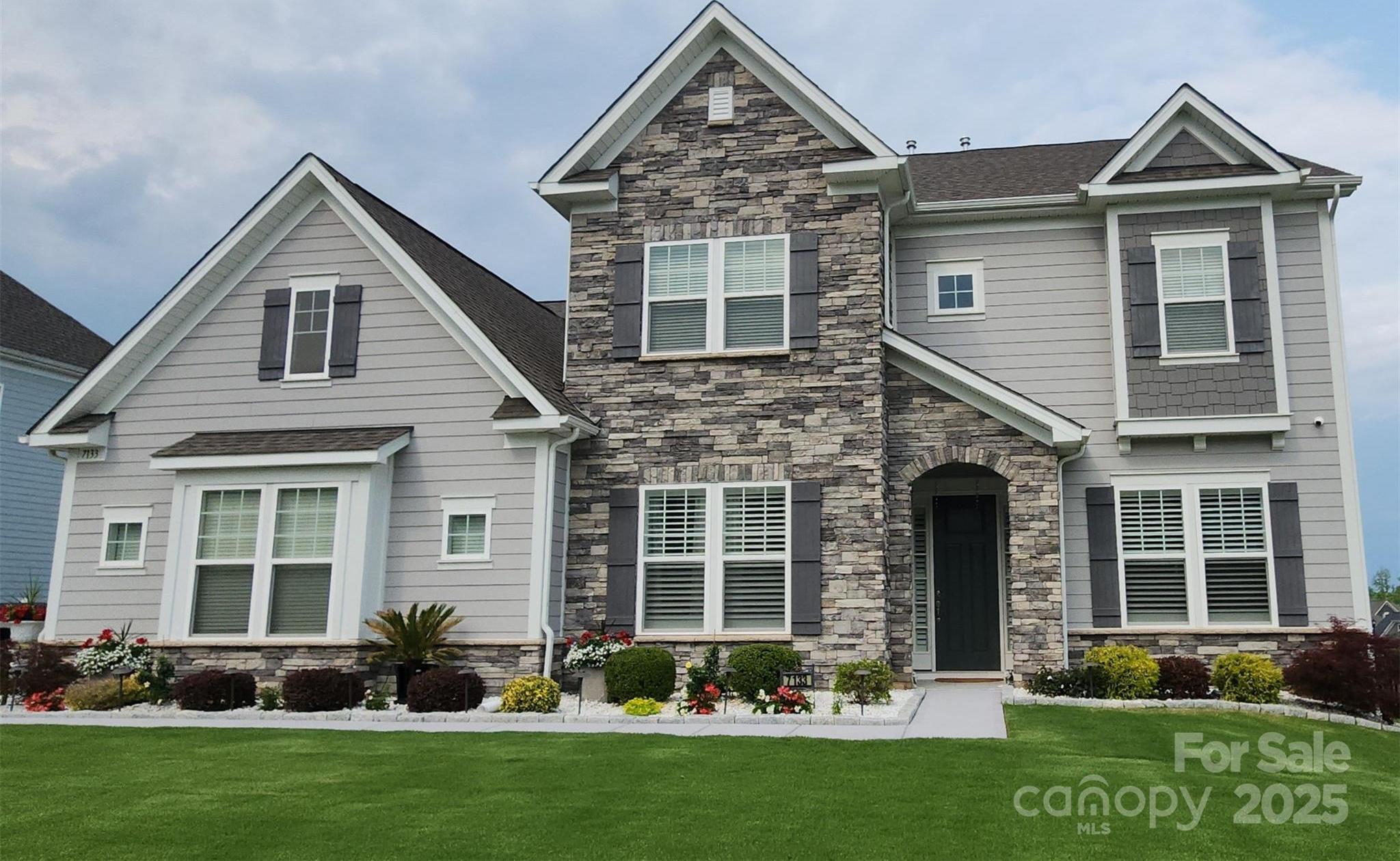 Photo one of 7133 Sumters Camp Trl Fort Mill SC 29707 | MLS 4228668