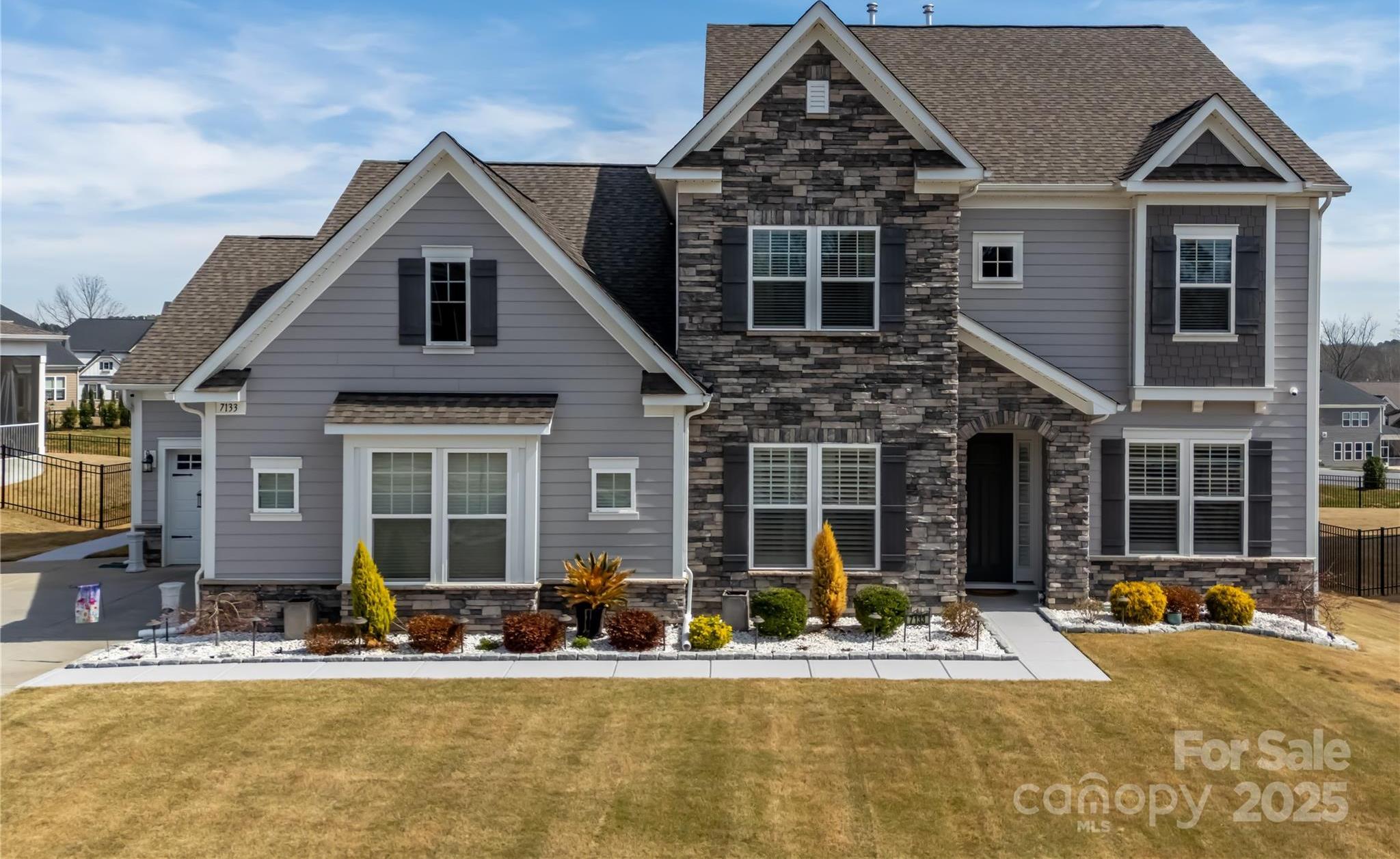 Photo one of 7133 Sumters Camp Trl Fort Mill SC 29707 | MLS 4228668