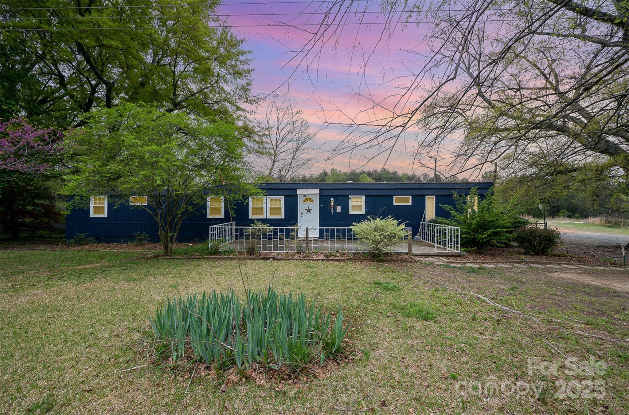 Photo one of 9937 Harwood Ln Charlotte NC 28214 | MLS 4228691