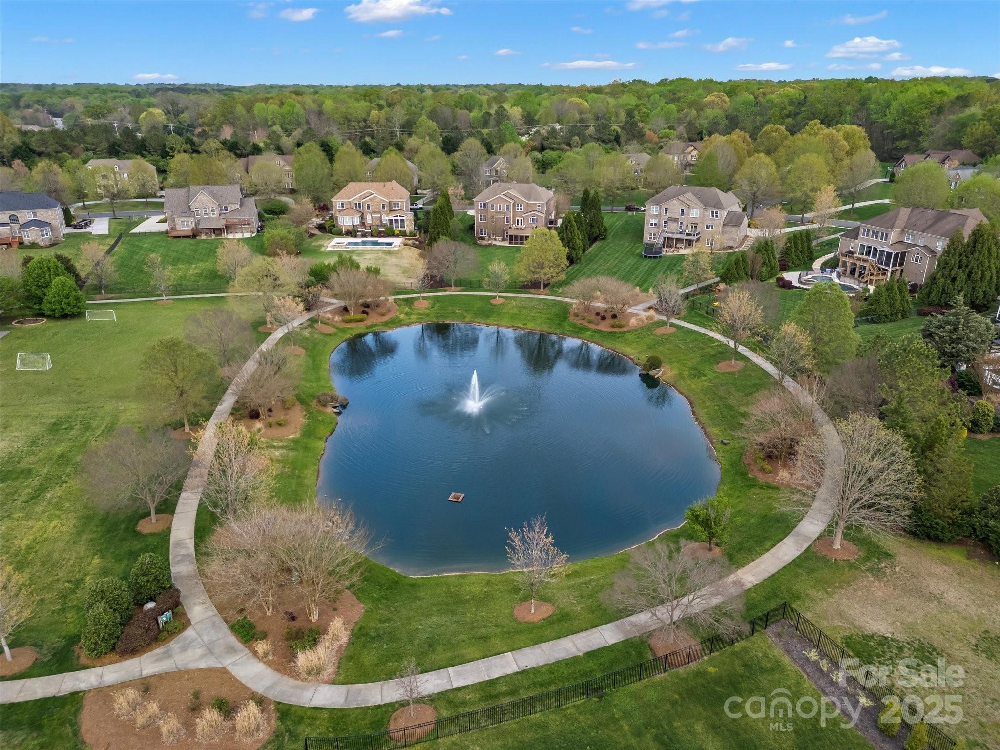 Photo one of 5005 Autumn Blossom Ln Waxhaw NC 28173 | MLS 4228734