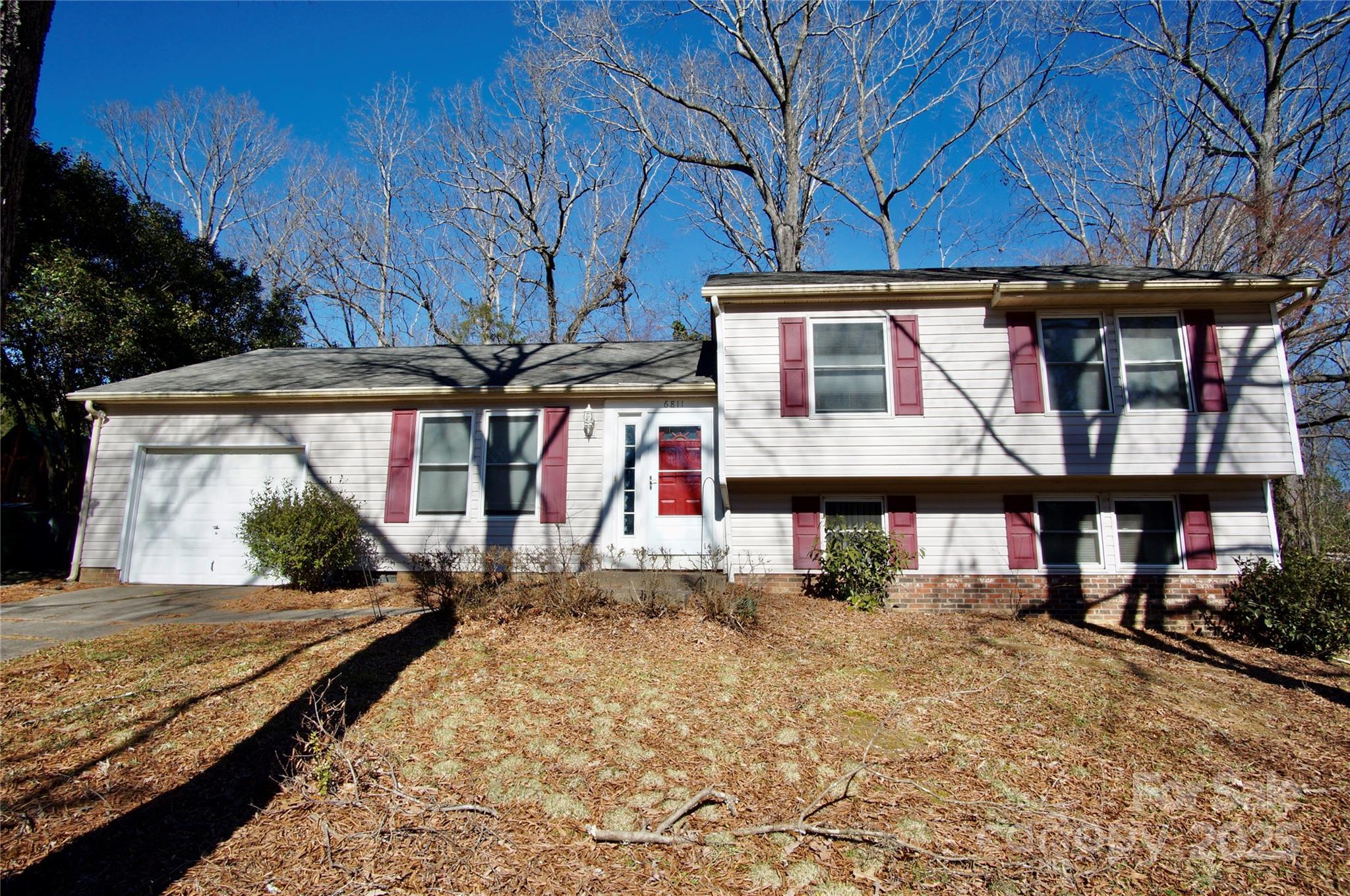 Photo one of 6811 Rollingridge Dr Charlotte NC 28211 | MLS 4228772