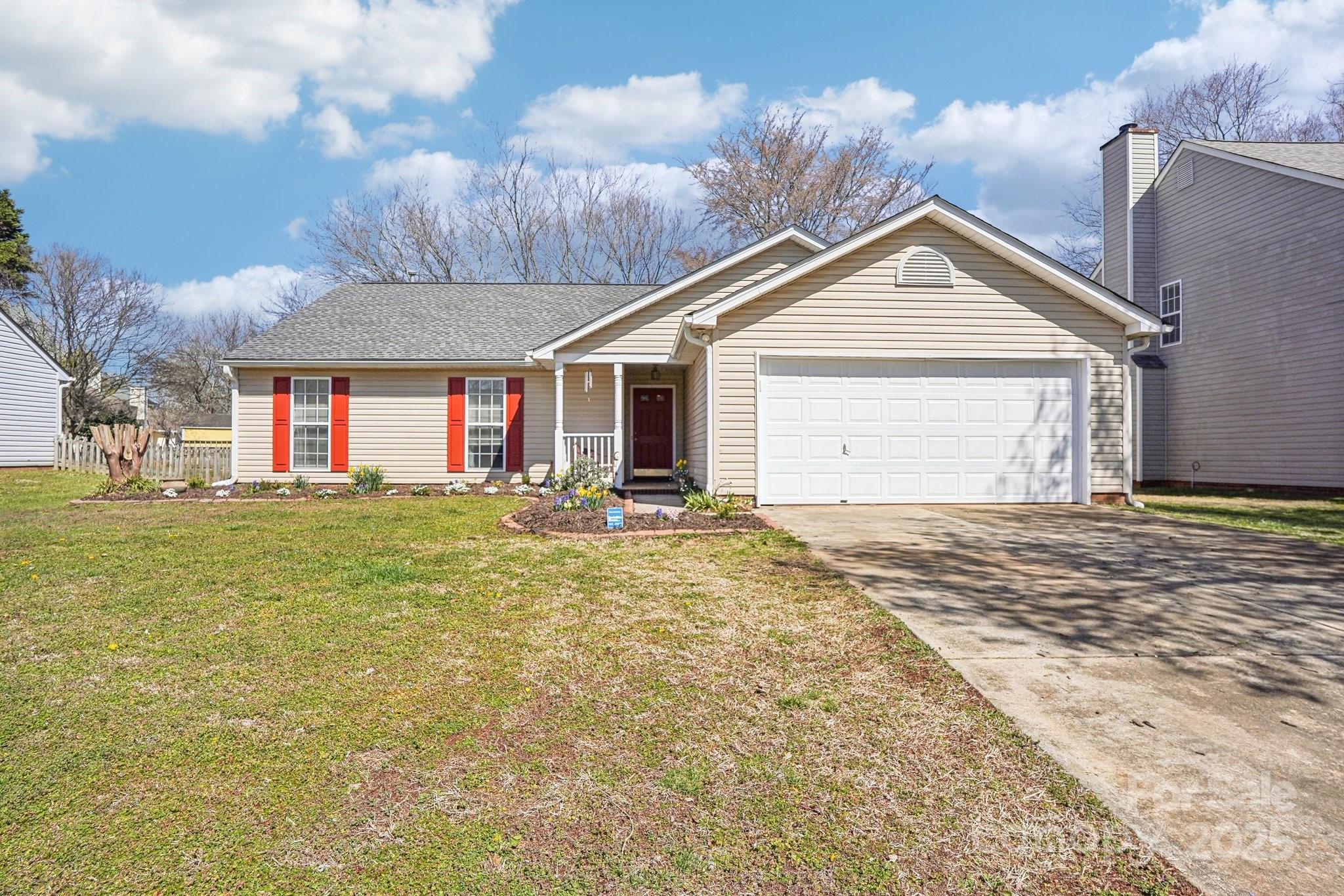 Photo one of 14429 Planters Knob Ln Charlotte NC 28273 | MLS 4229142