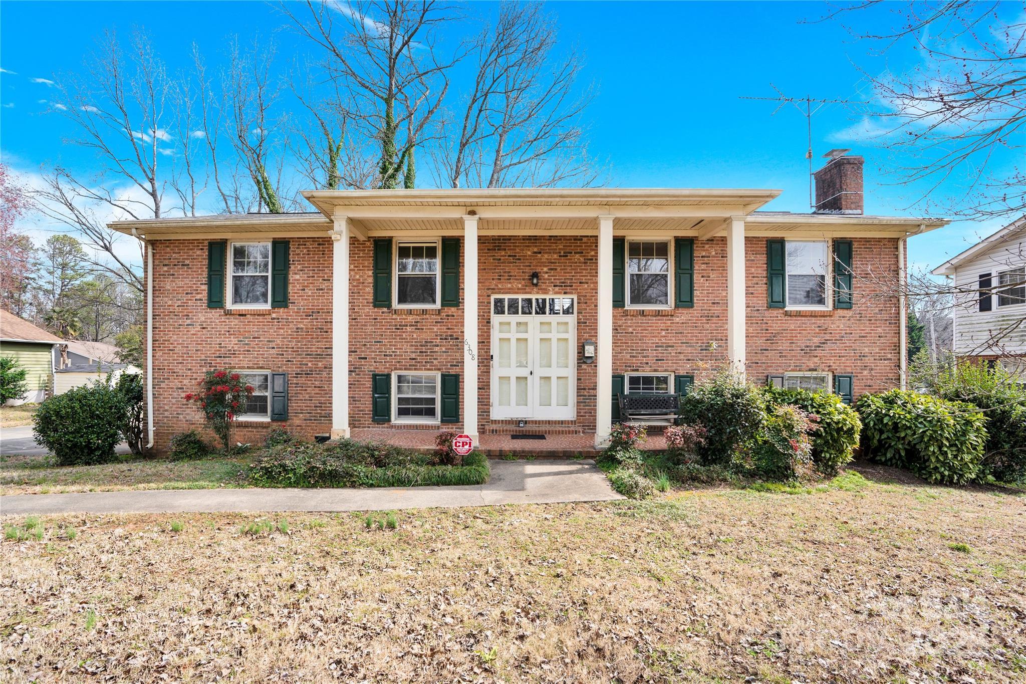 Photo one of 6308 Lake Forest E Rd Charlotte NC 28227 | MLS 4230455