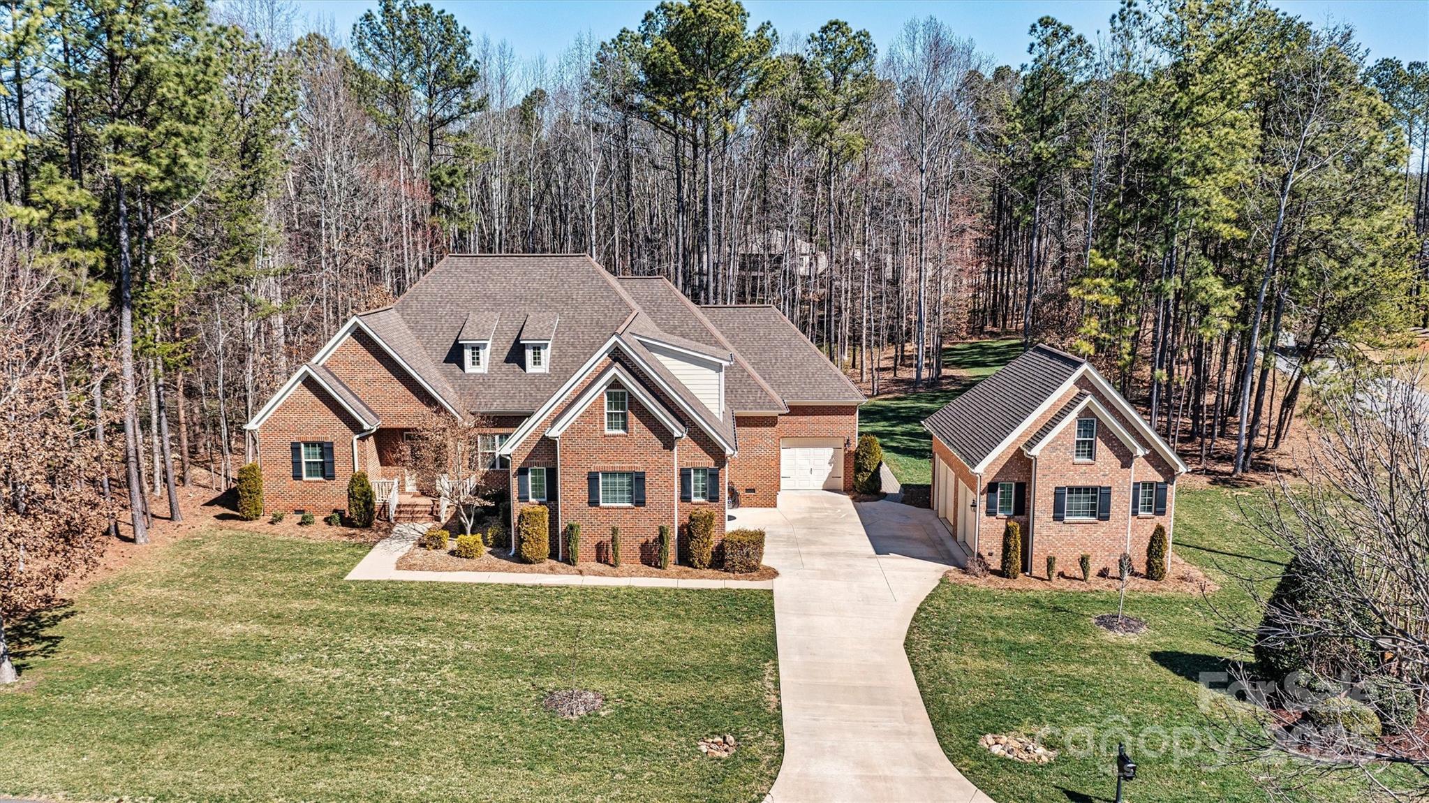 Photo one of 106 Wolf Hill Dr Mooresville NC 28117 | MLS 4230541