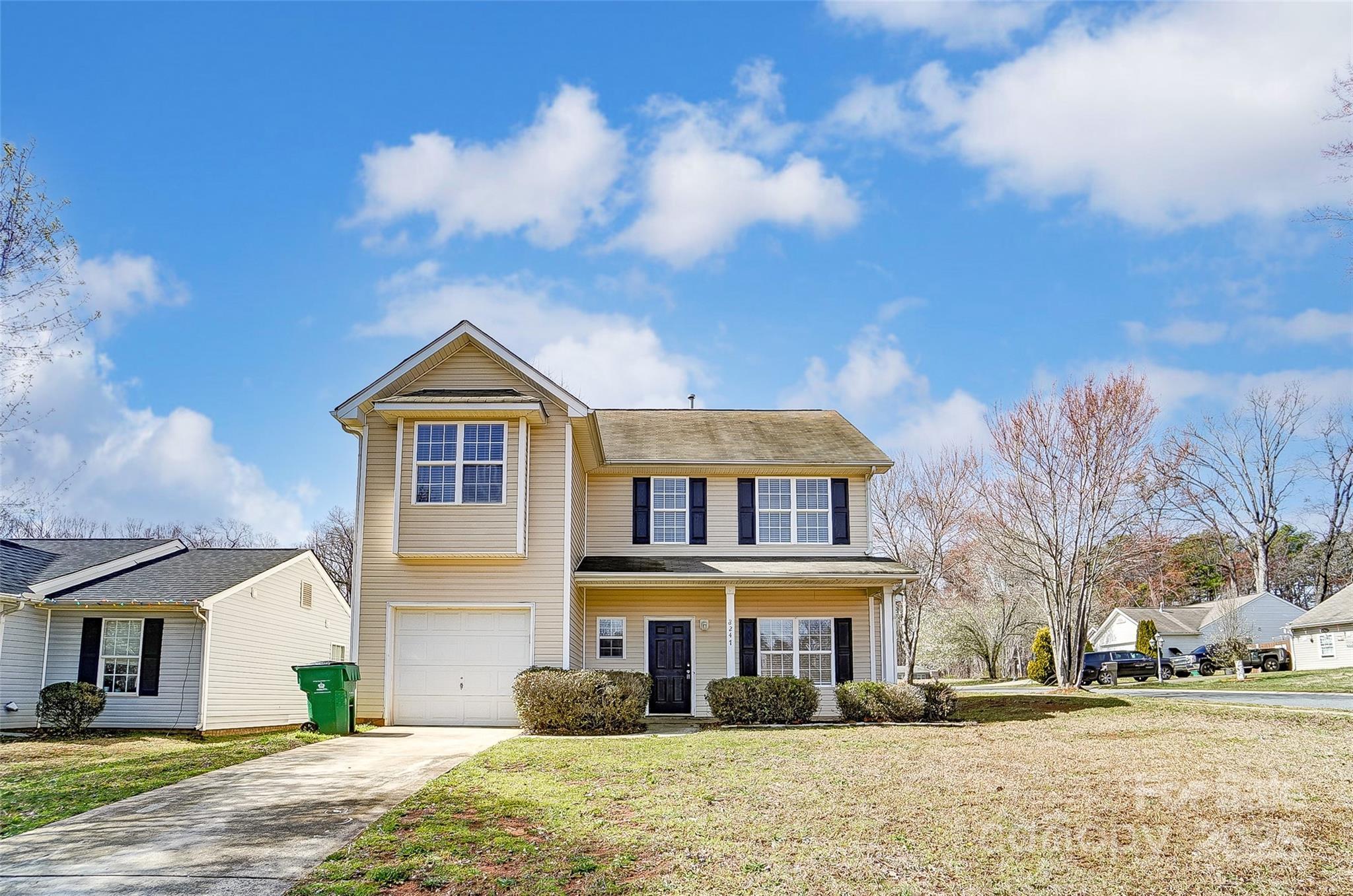 Photo one of 8247 Pozzi Rd Charlotte NC 28216 | MLS 4230537