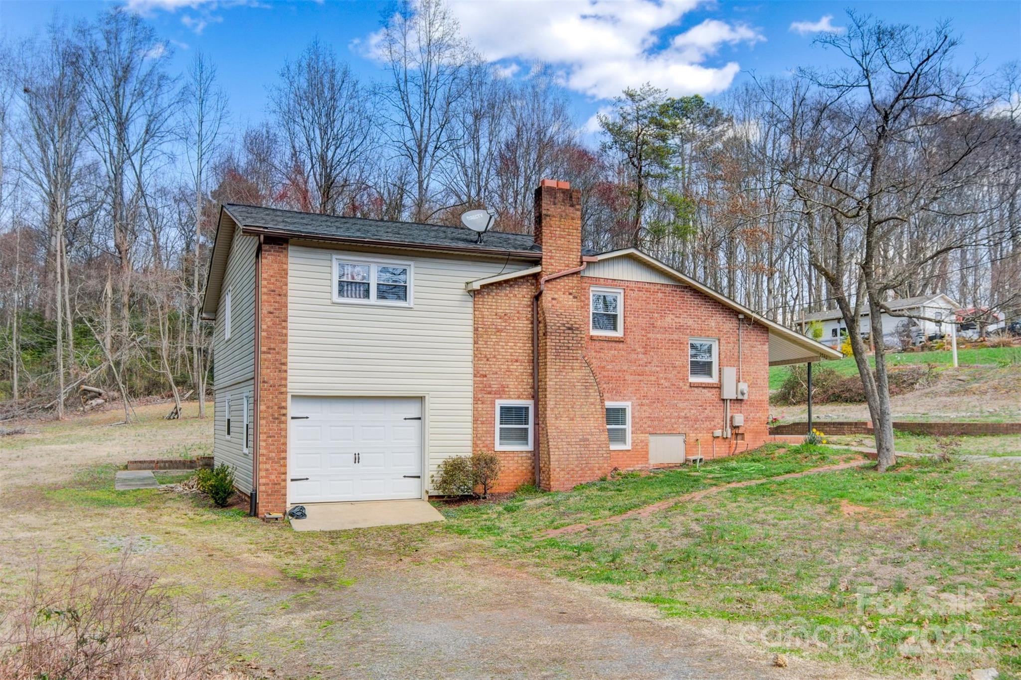 Photo one of 1740 Young Dr Conover NC 28613 | MLS 4230757