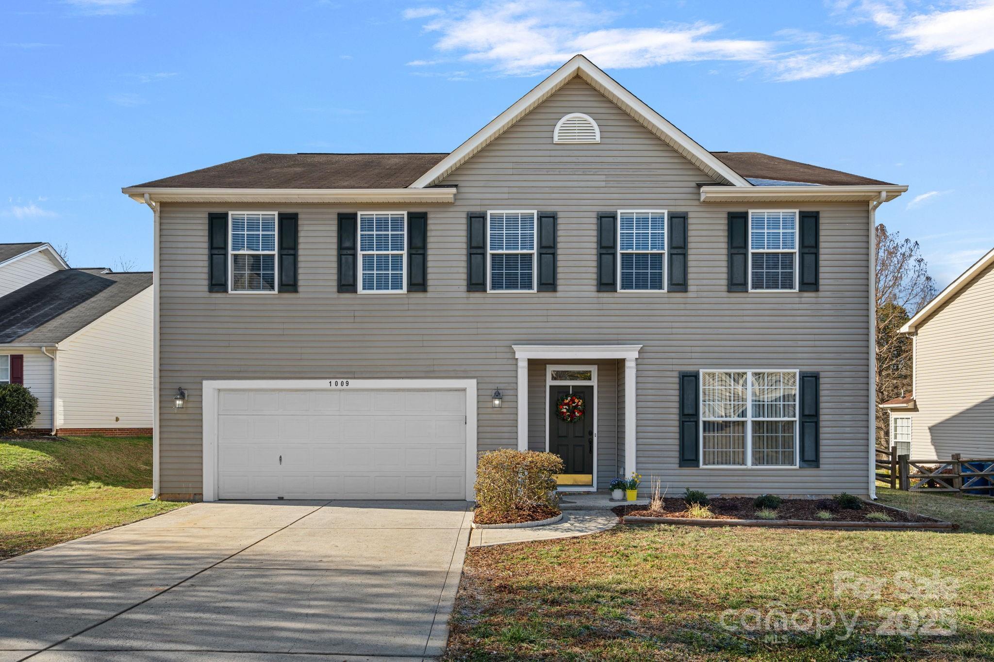 Photo one of 1009 Rocky Meadows Ln Concord NC 28025 | MLS 4230818