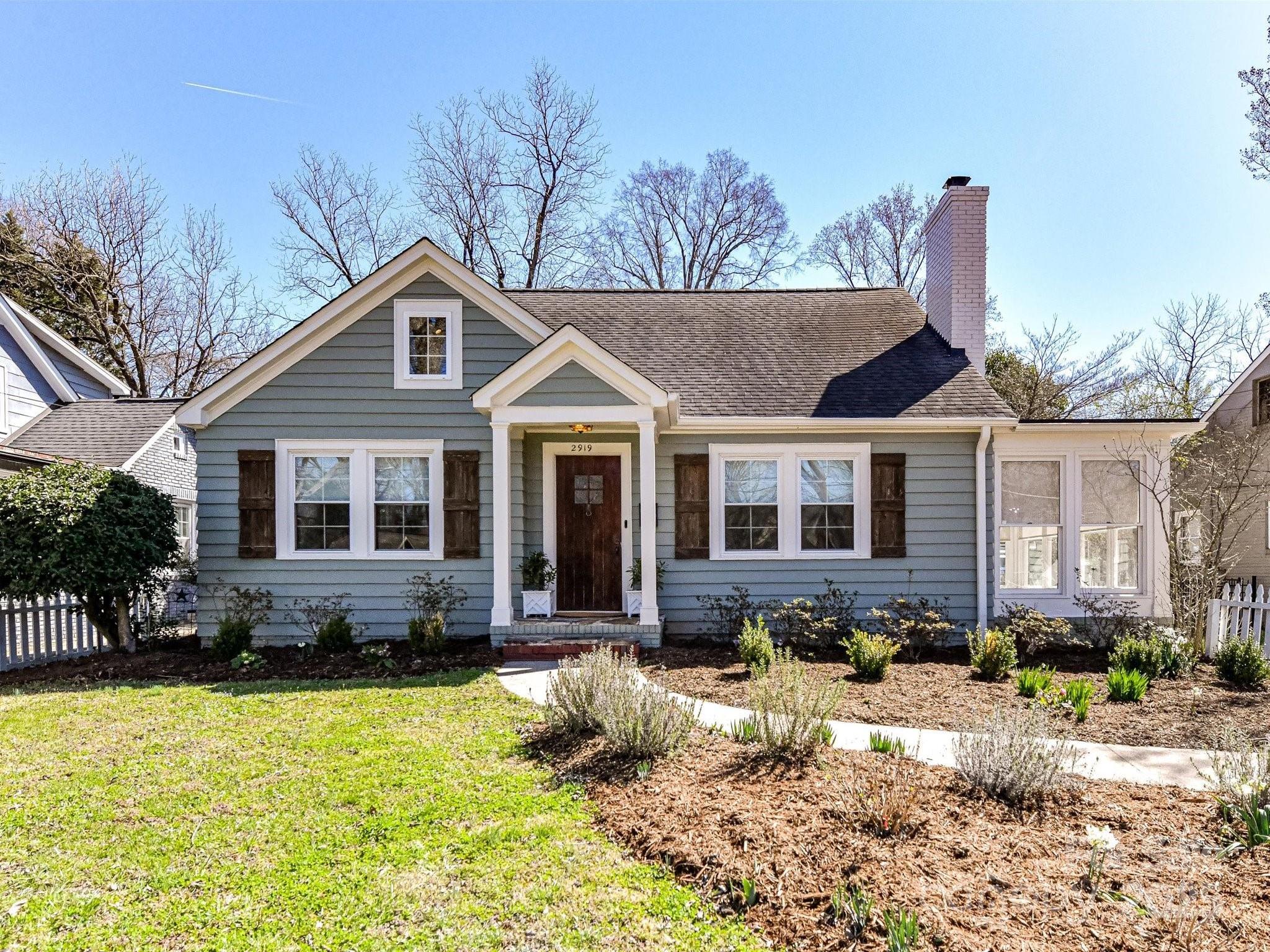 Photo one of 2919 Park Rd Charlotte NC 28209 | MLS 4230850