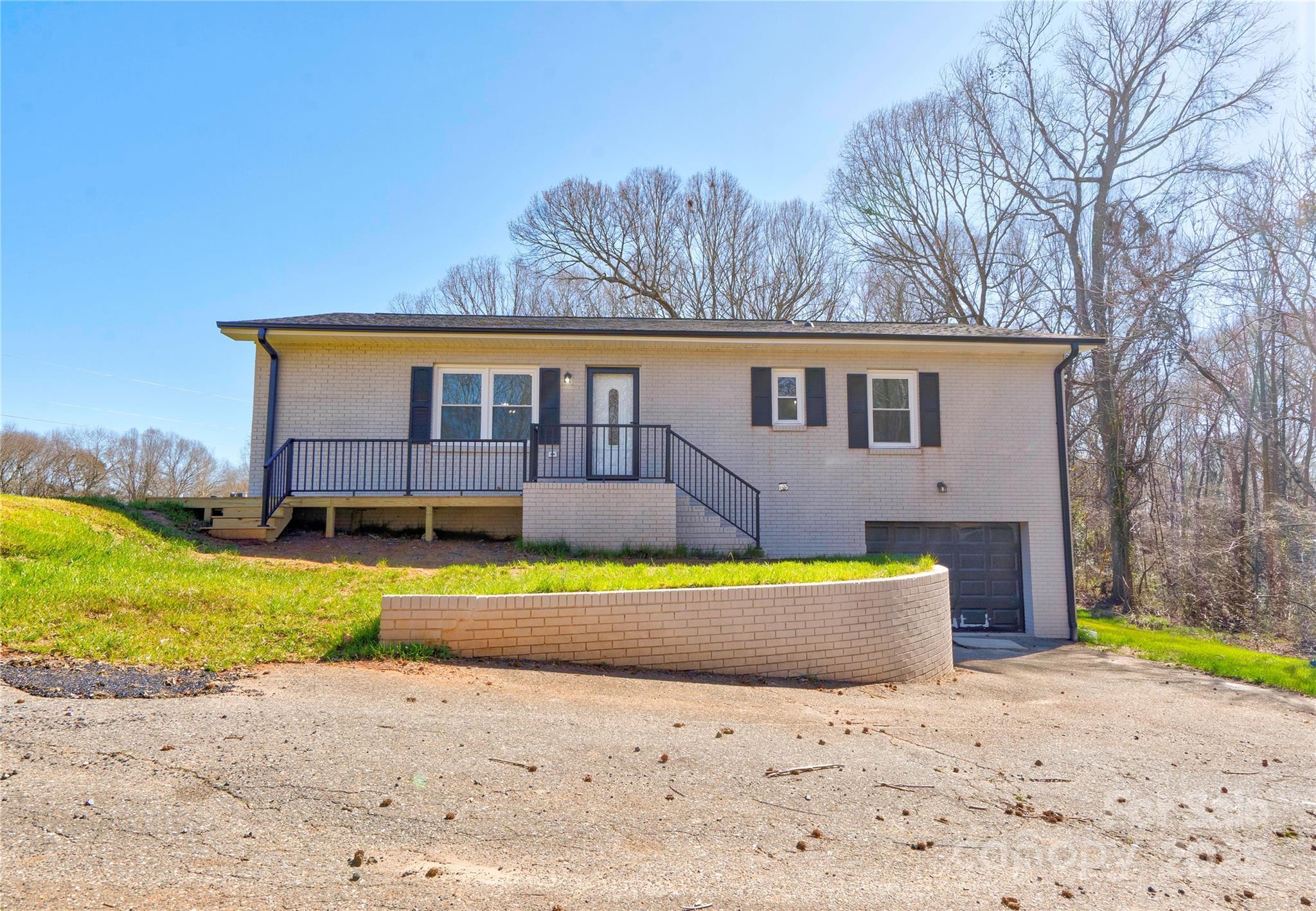 Photo one of 108 Spiral Ln Shelby NC 28152 | MLS 4231085