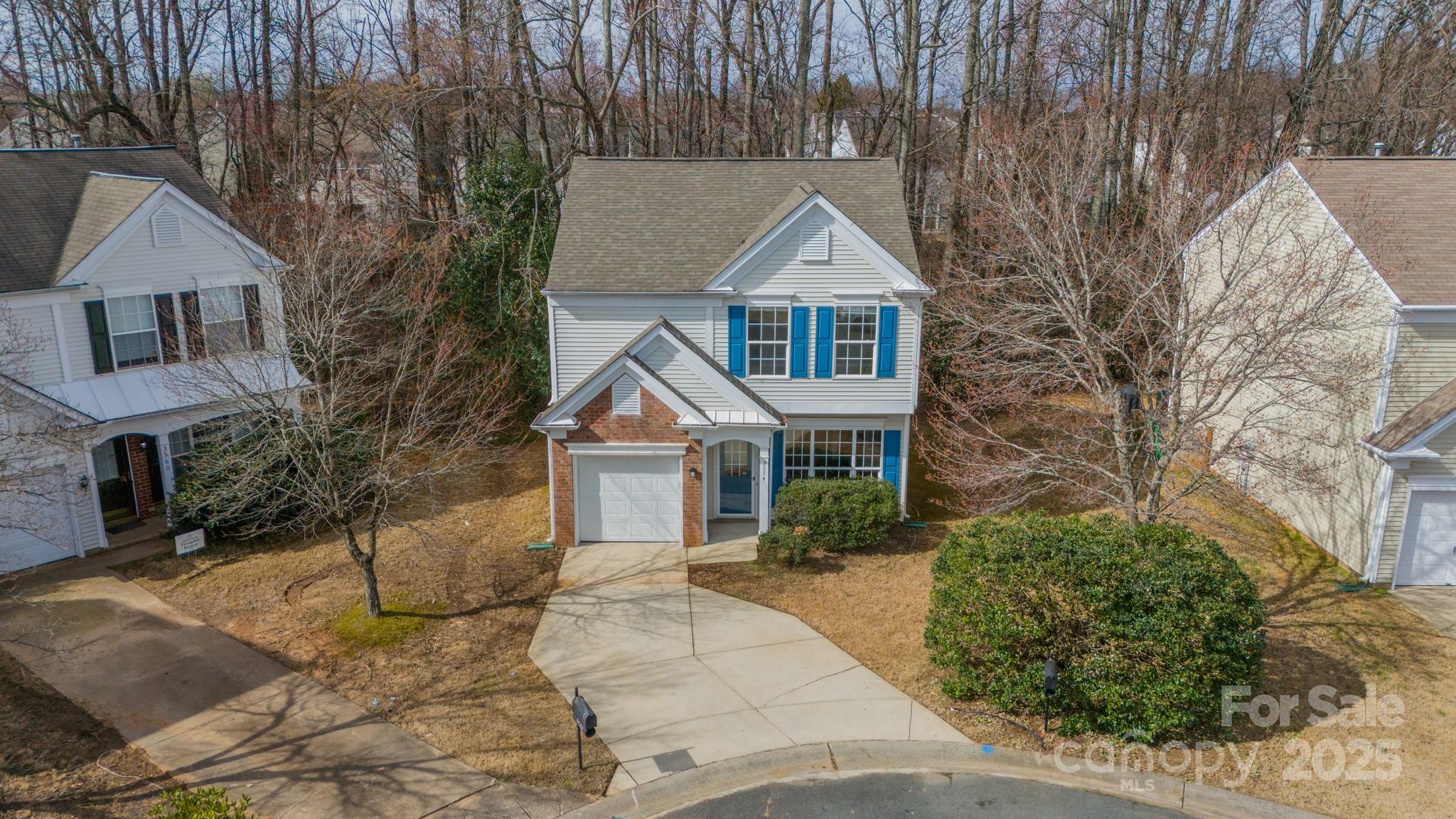 Photo one of 3554 Laurenhurst Ln Charlotte NC 28270 | MLS 4231035