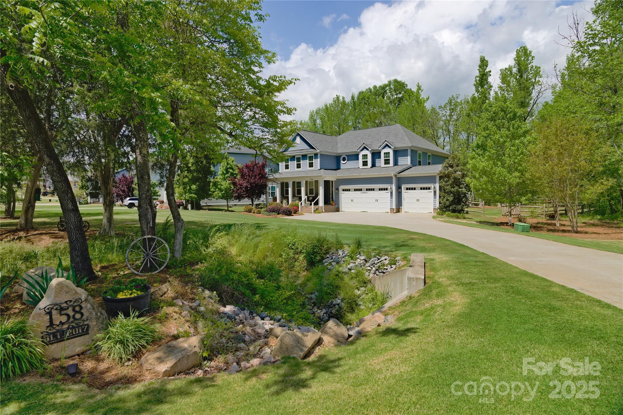 Photo one of 158 Country Lake Dr Mooresville NC 28115 | MLS 4231285