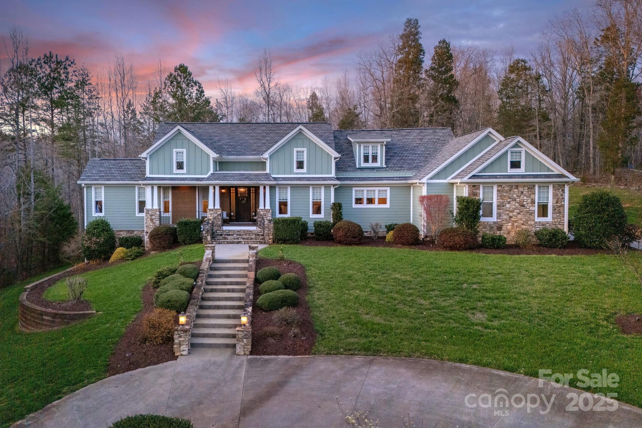 Photo one of 1426 Merrimont Ave Kings Mountain NC 28086 | MLS 4231339