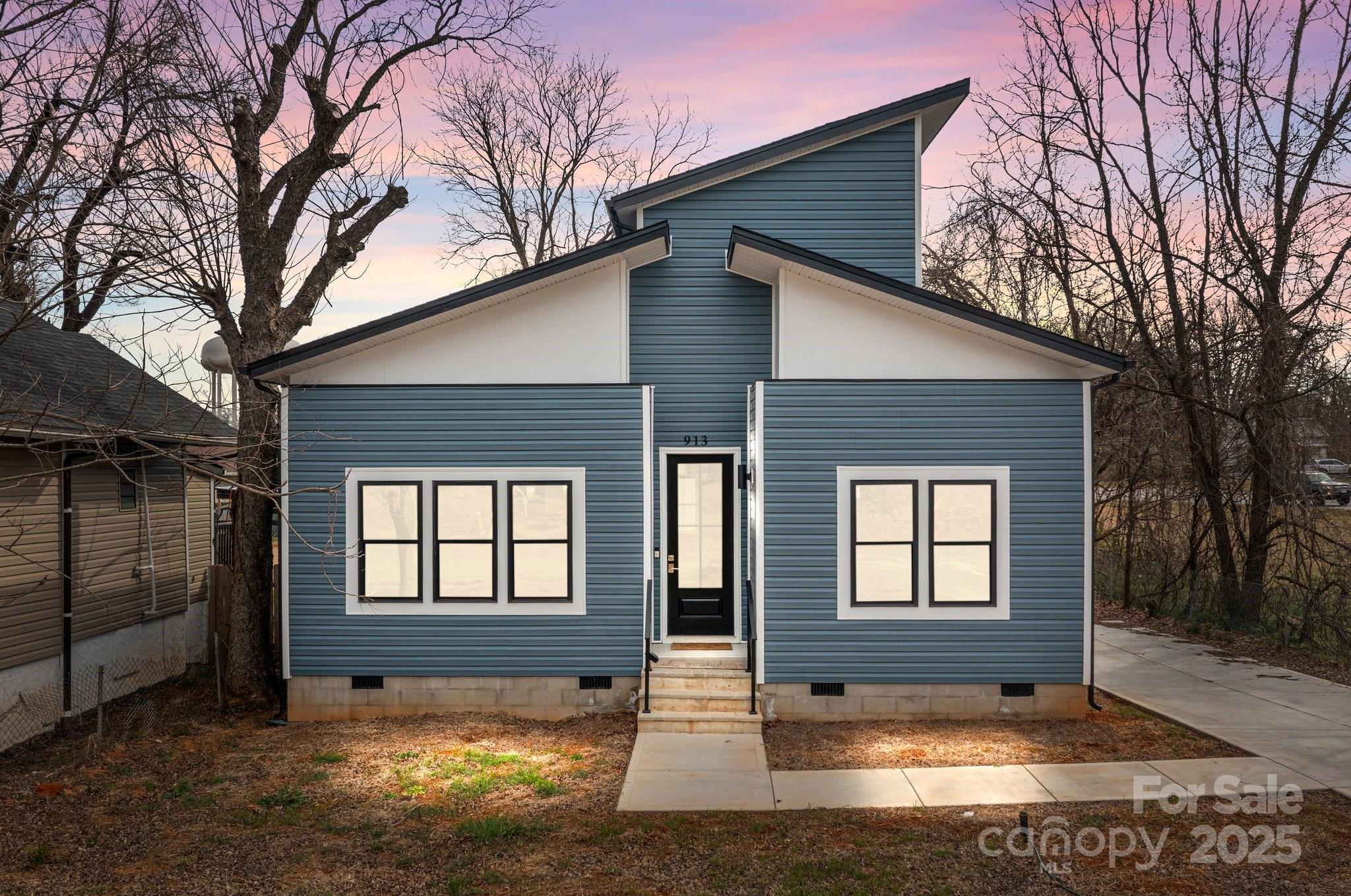 Photo one of 913 Wilson W Lee Blvd Statesville NC 28677 | MLS 4231342