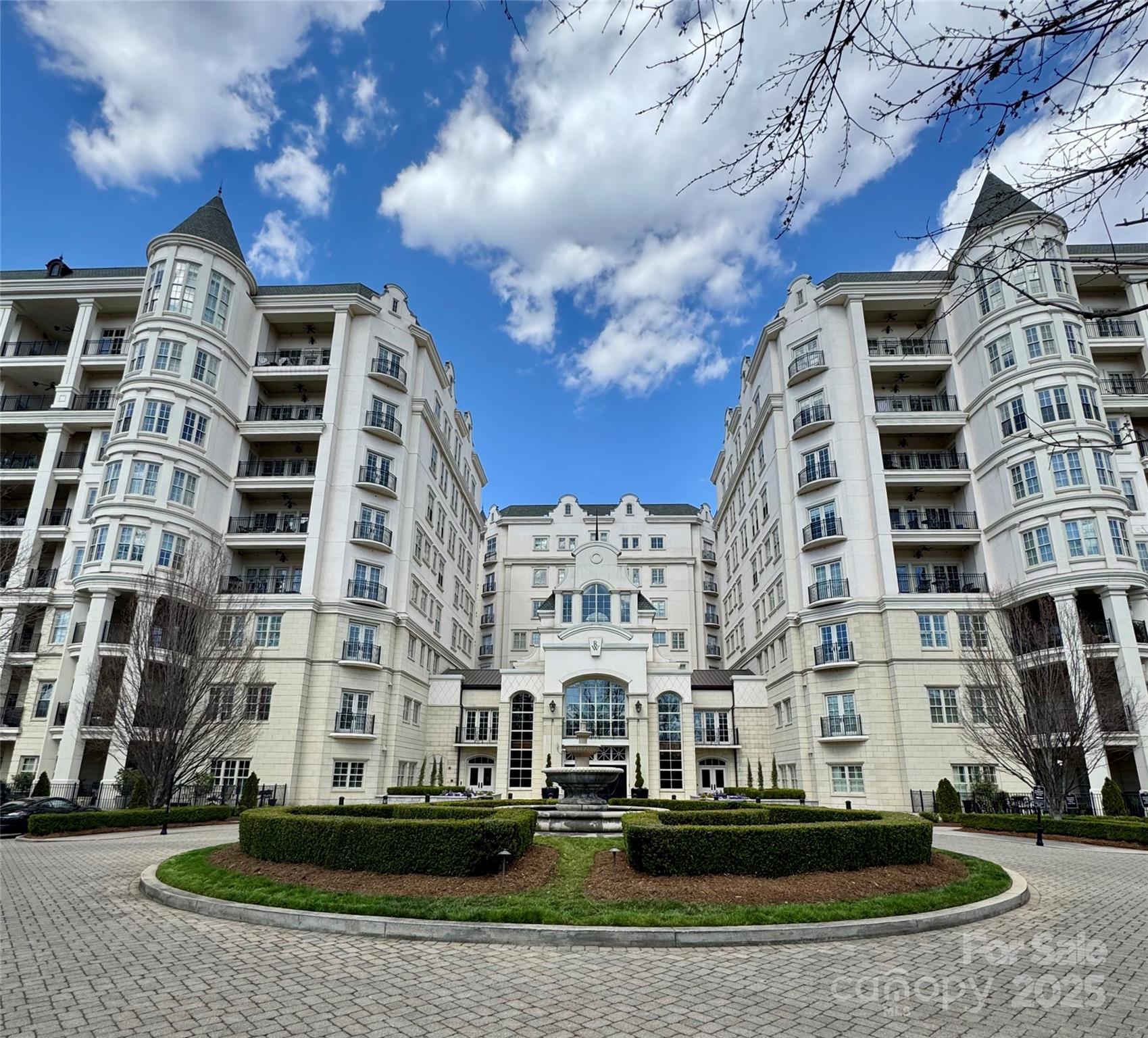 Photo one of 2823 Providence Rd # 236 Charlotte NC 28211 | MLS 4231684