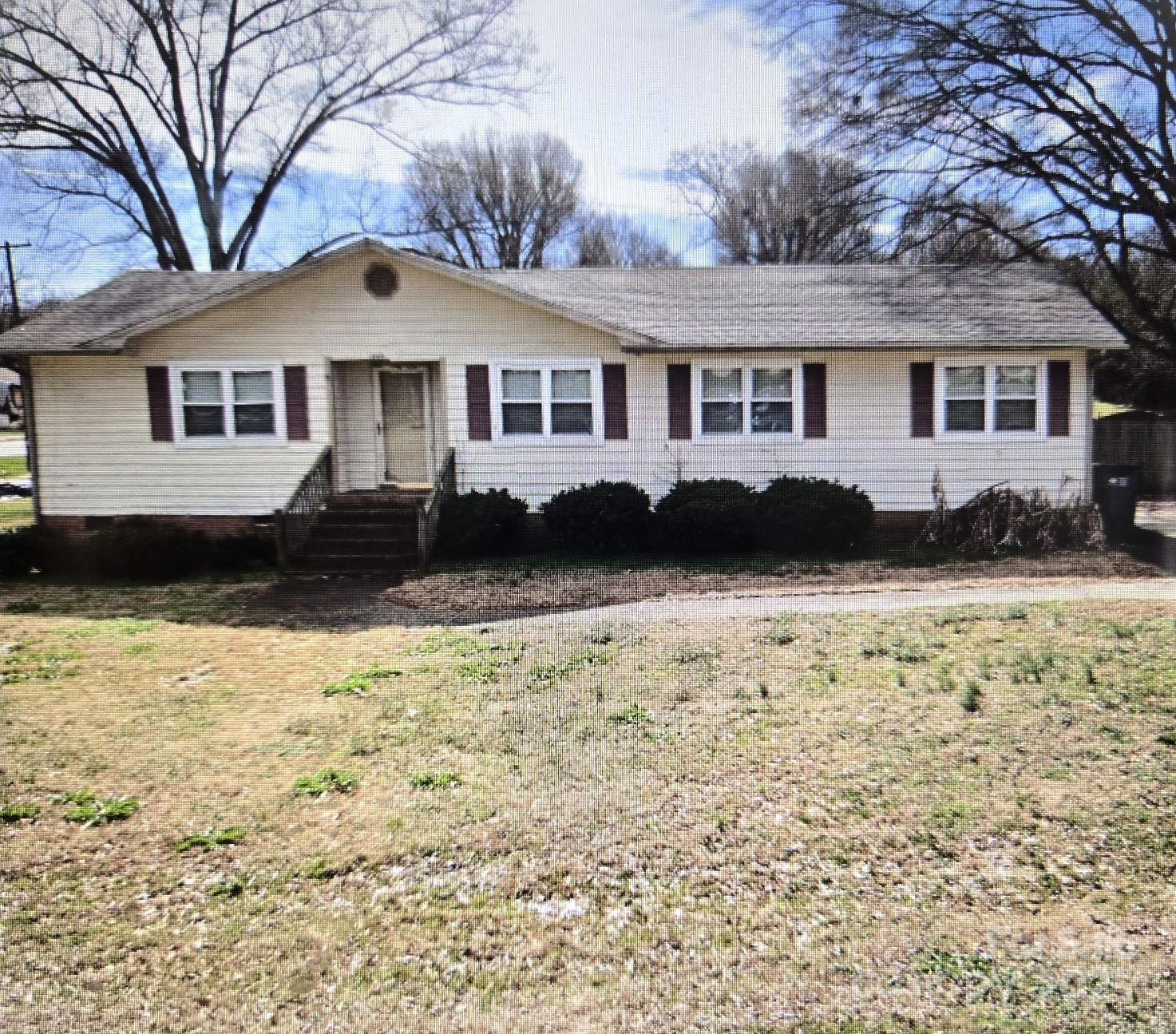 Photo one of 1806 Little Rock Rd Charlotte NC 28214 | MLS 4231709