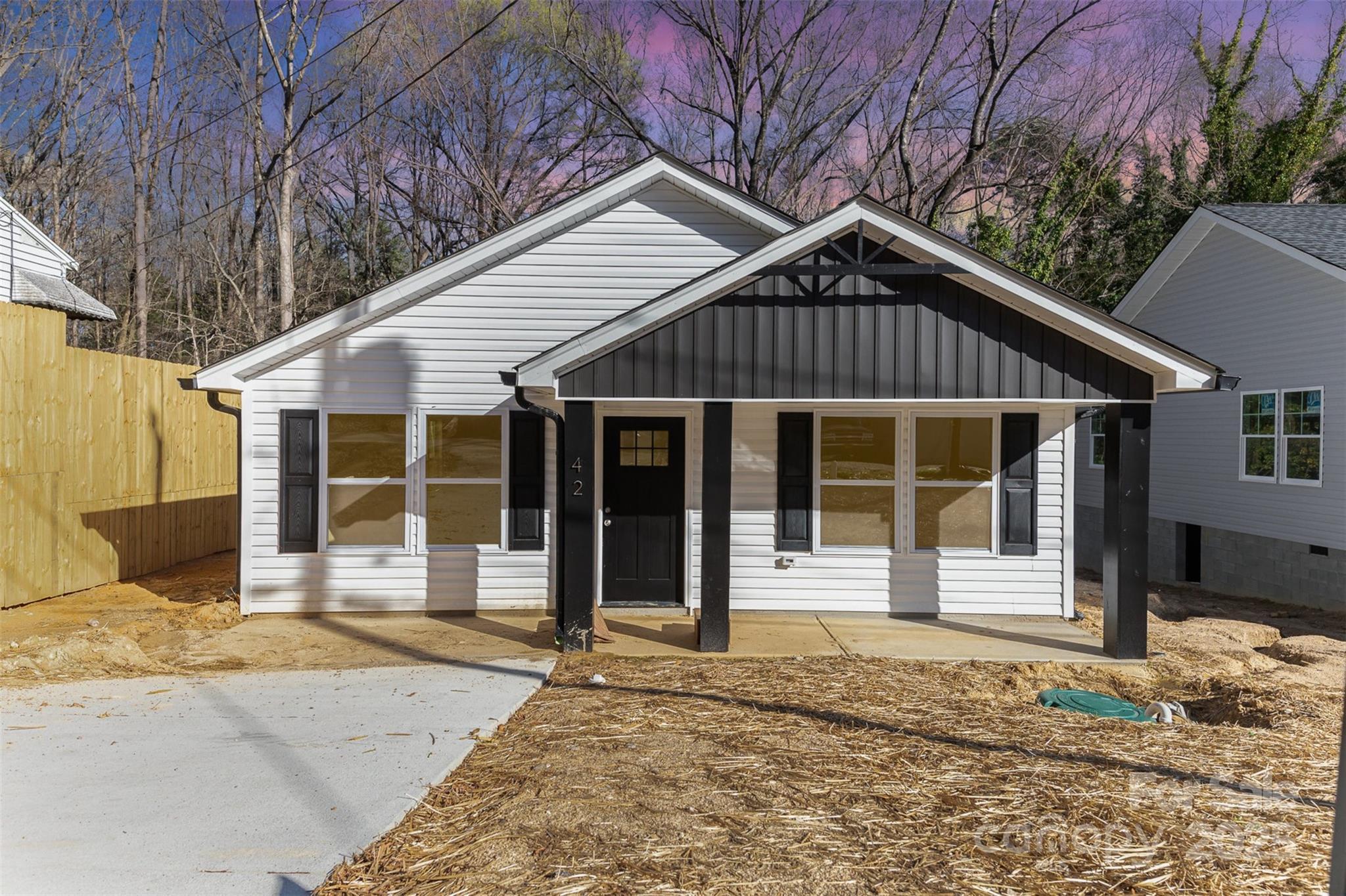 Photo one of 42 Magnolia St York SC 29745 | MLS 4233217