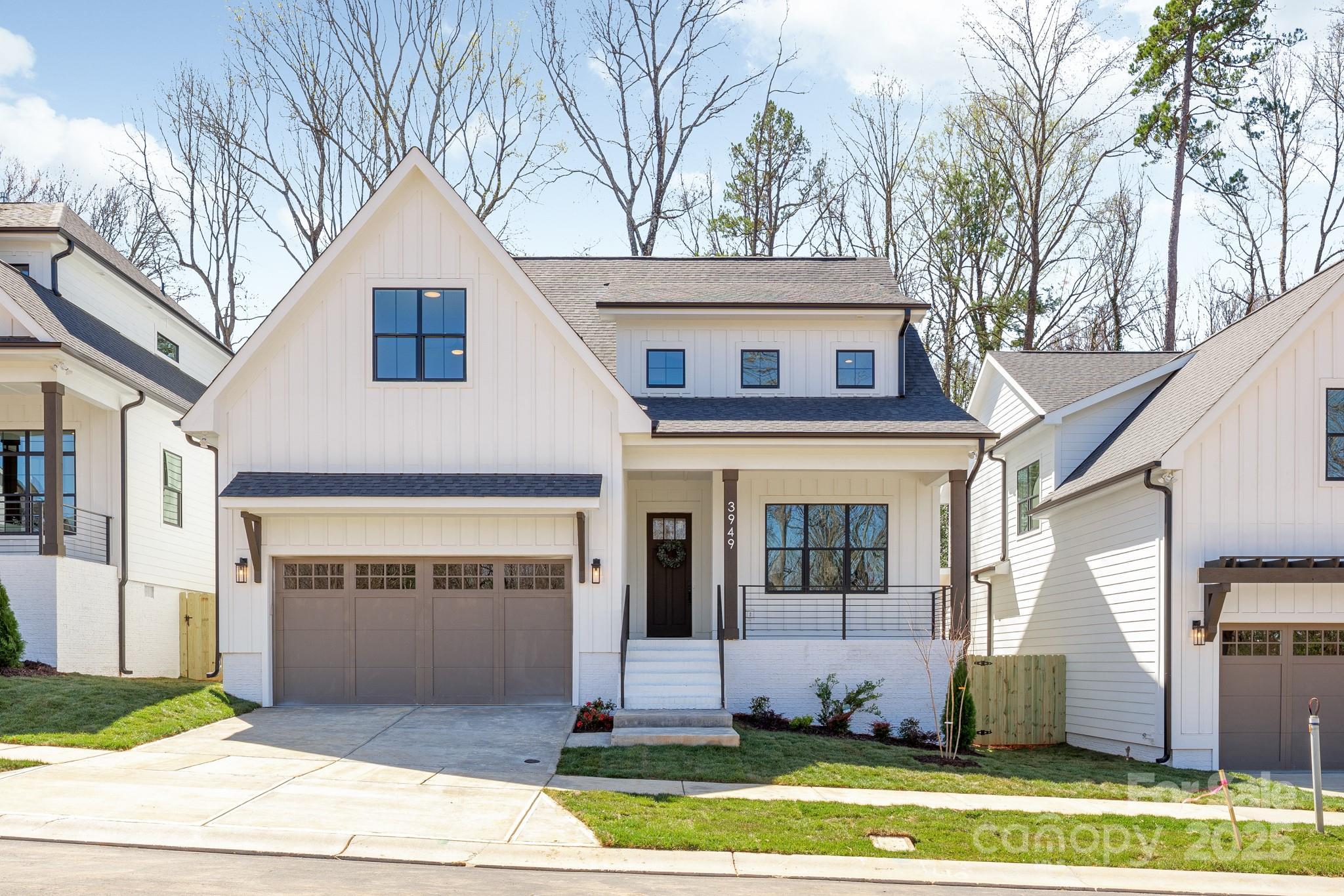 Photo one of 3949 Plainview Rd Charlotte NC 28208 | MLS 4233838