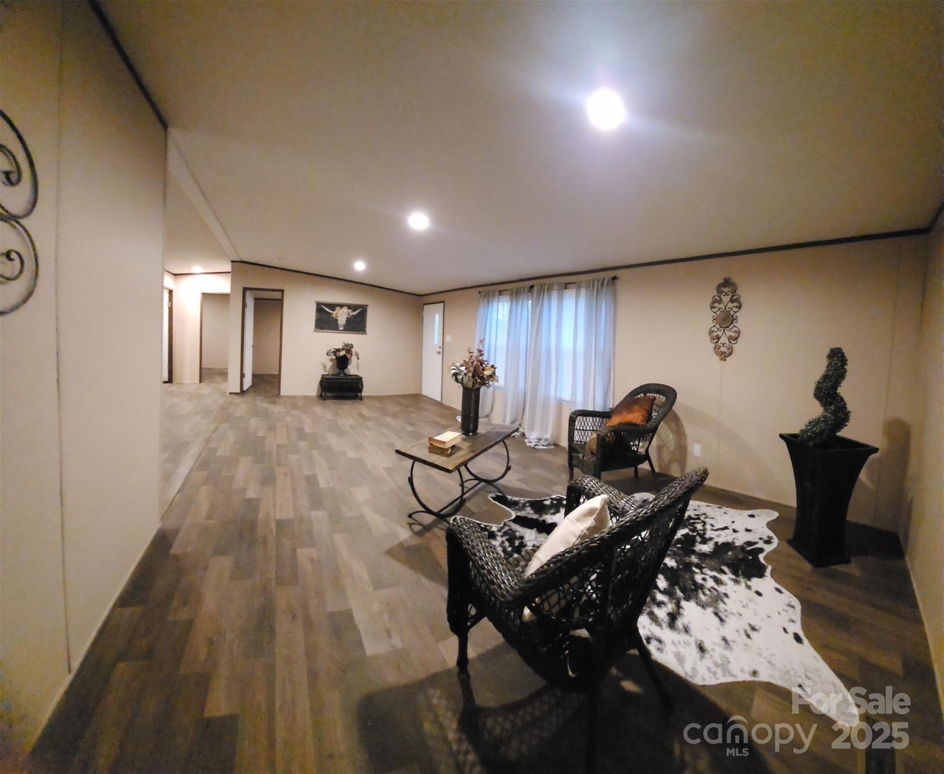 Photo #4