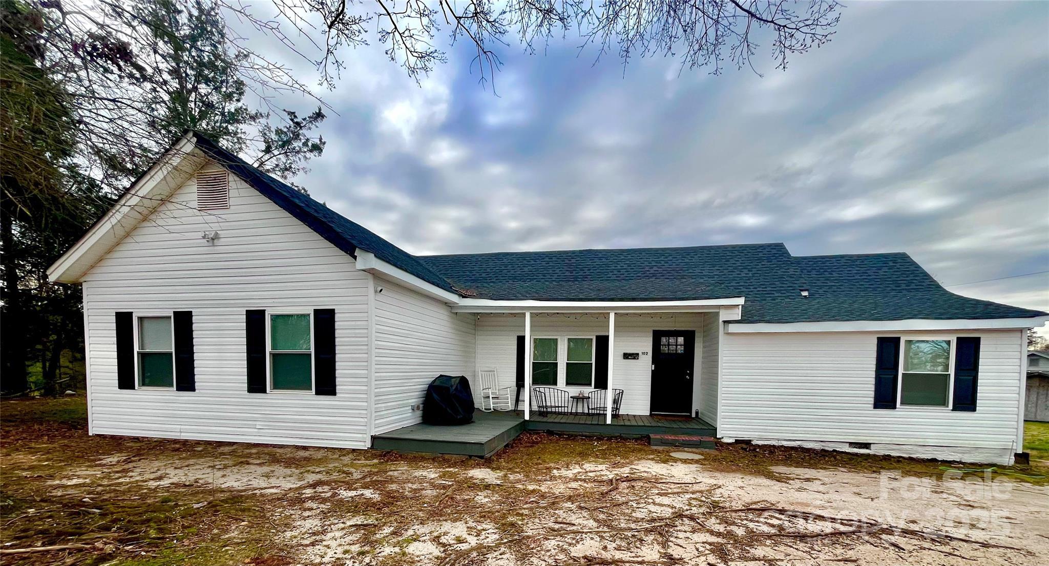 Photo one of 102 Guffey Rd Cherryville NC 28021 | MLS 4235573