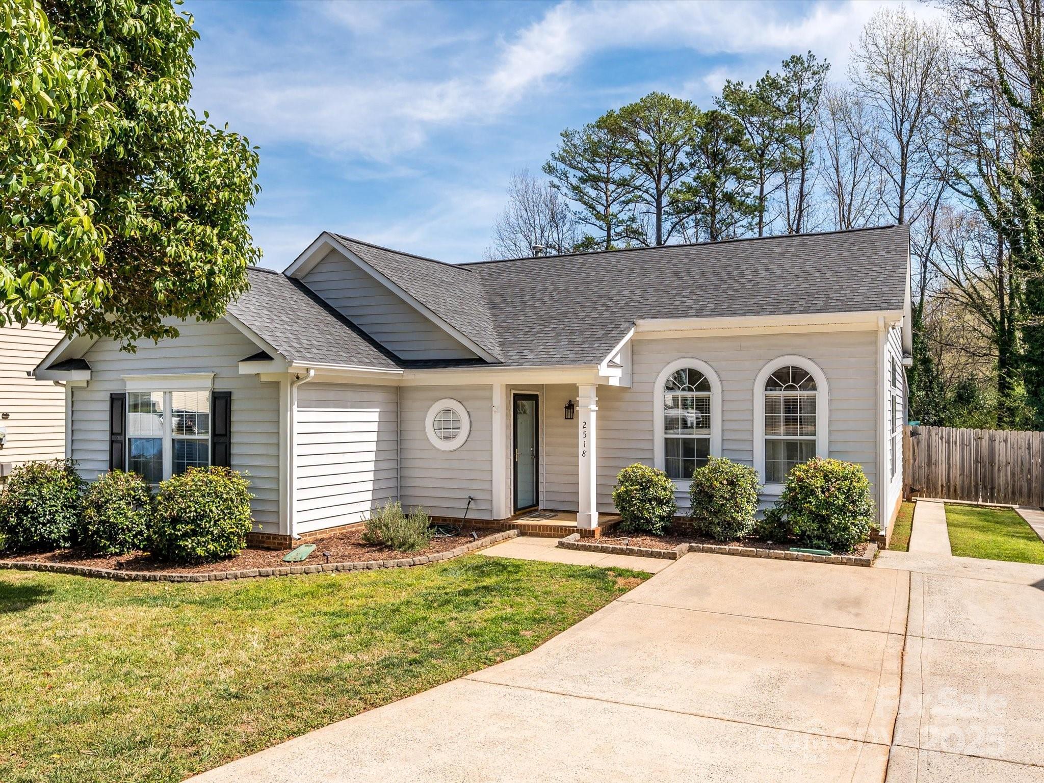 Photo one of 2518 Eargle Rd Charlotte NC 28269 | MLS 4235814