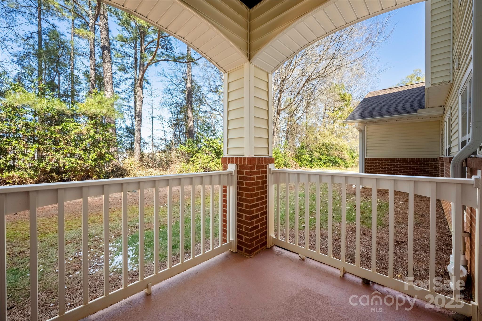 Photo one of 16312 Redstone Mountain Ln Charlotte NC 28277 | MLS 4237110