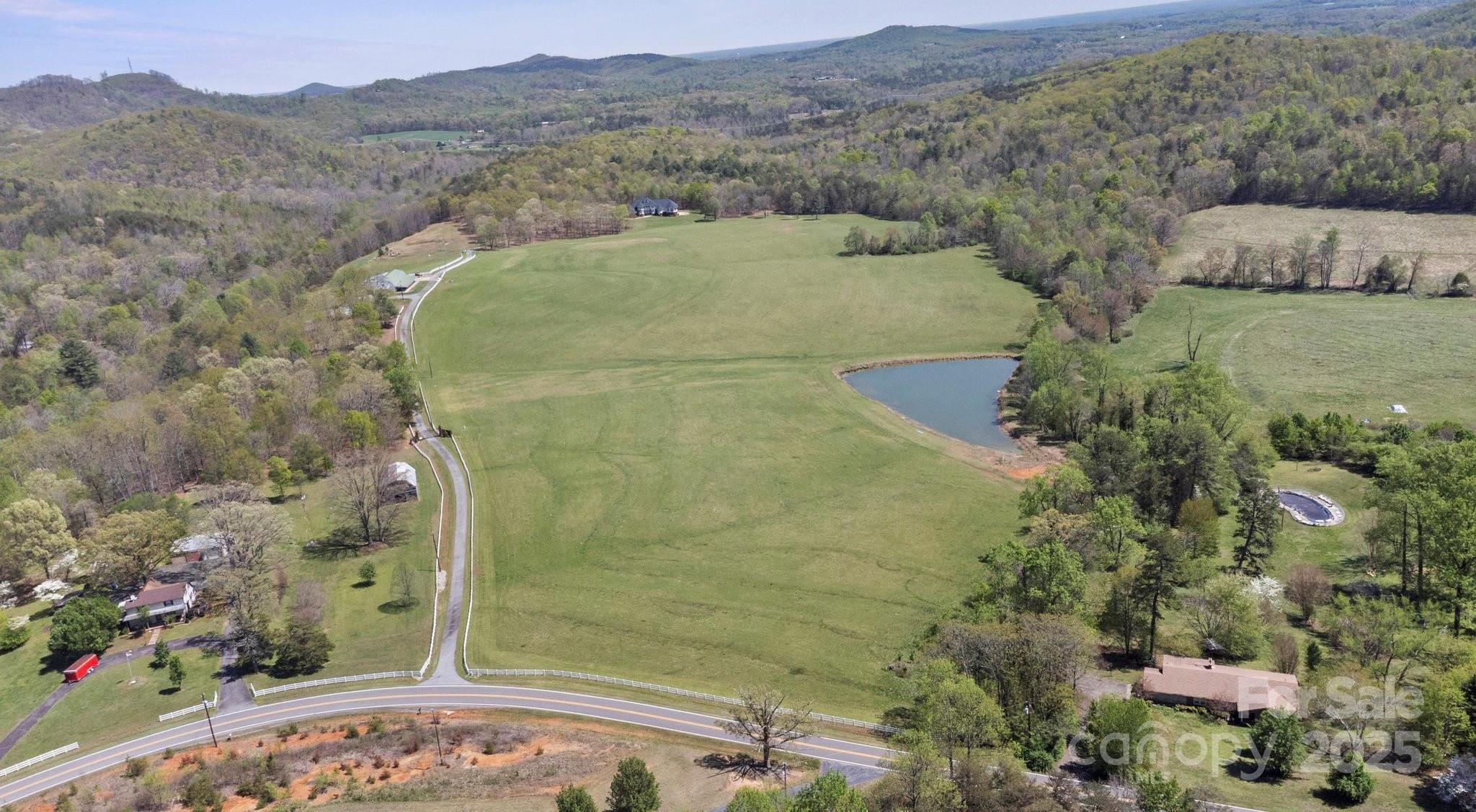 Photo one of 447 Willow Pond Ln Hiddenite NC 28636 | MLS 4237900