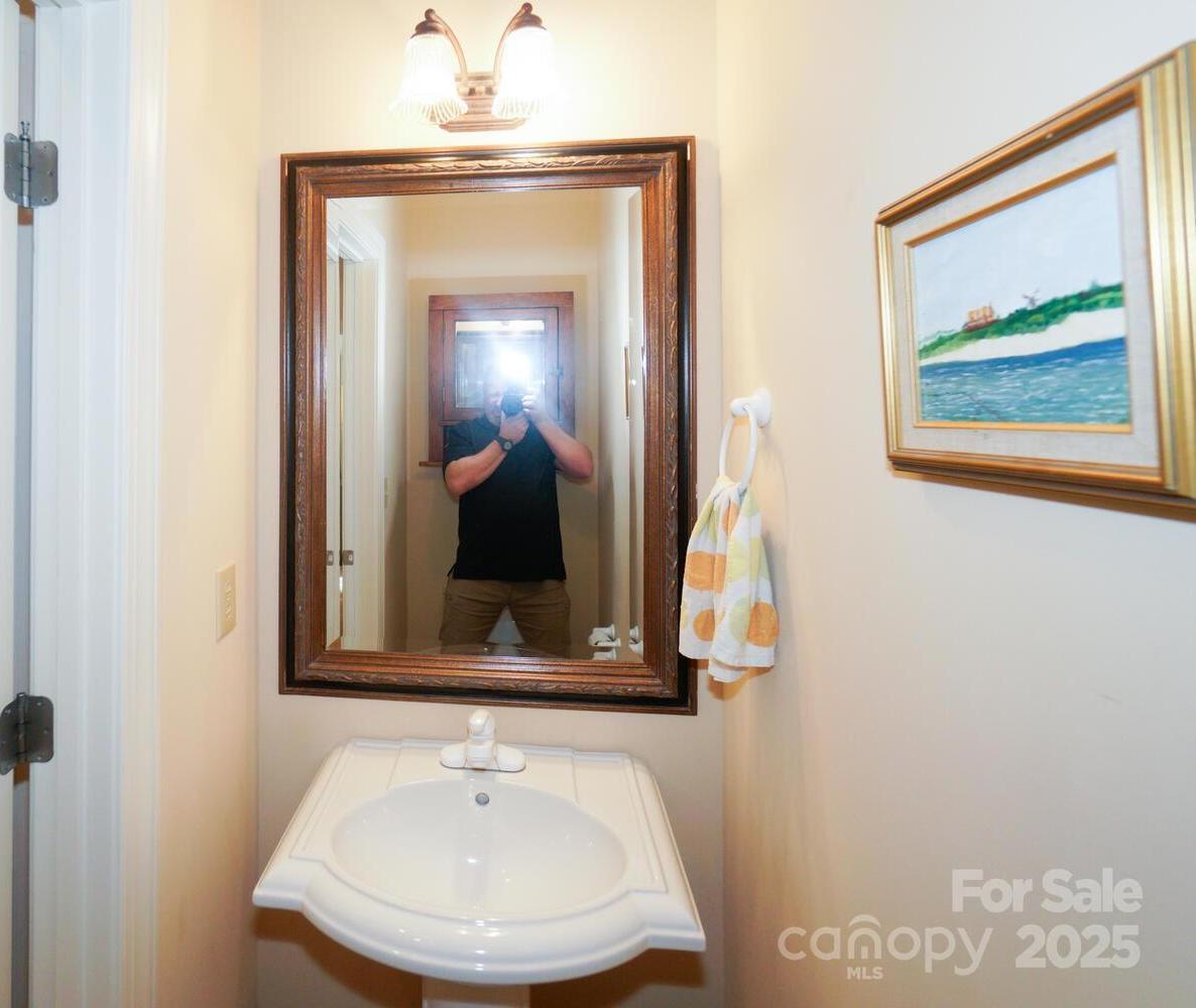 Photo #16